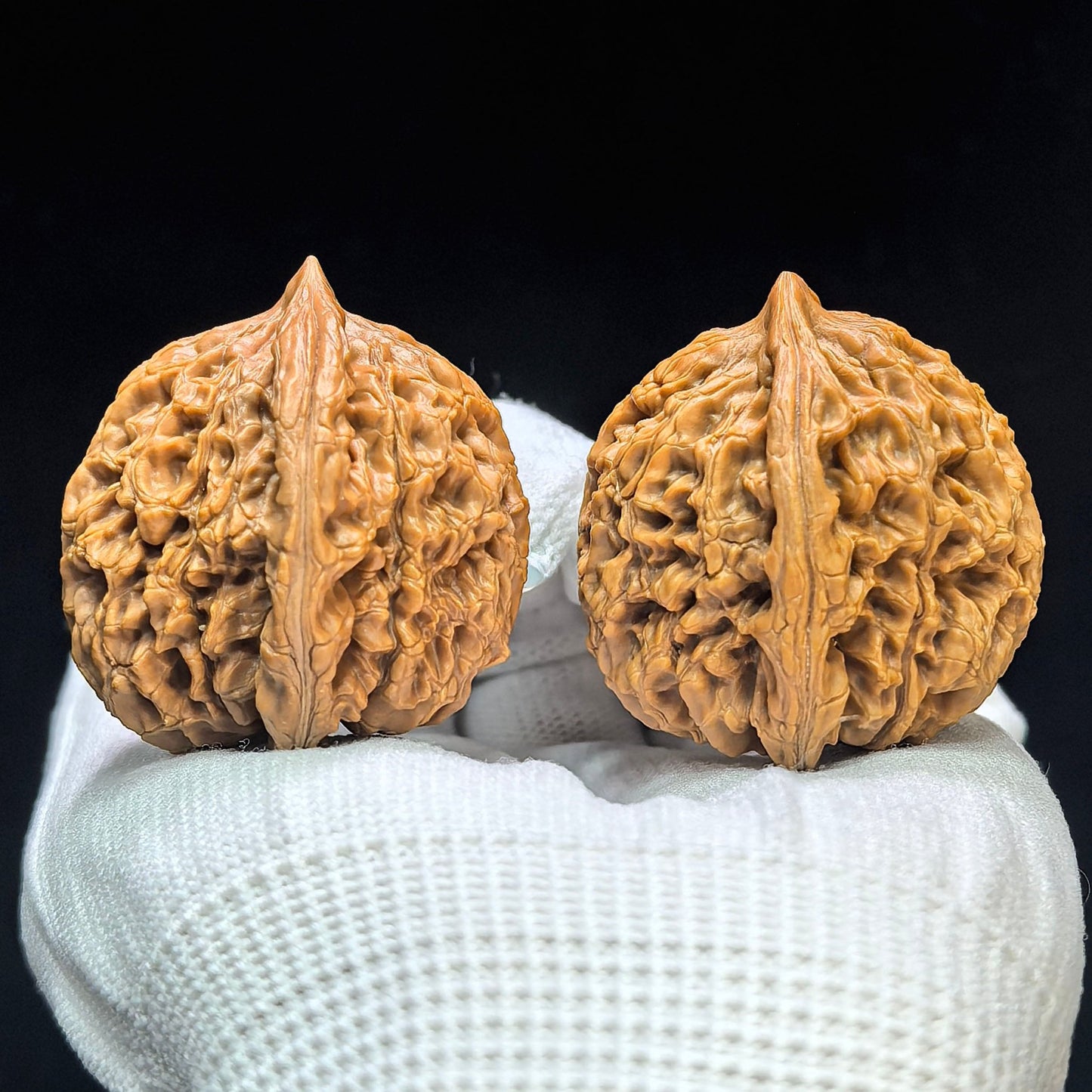 "Spherical Water Dragon Texture" Qiuxing Shuilongwen Low-Profile Wenwan Walnuts Pair | 37.0mm x 37.0mm | SLW-1503C - ThePatinaProject