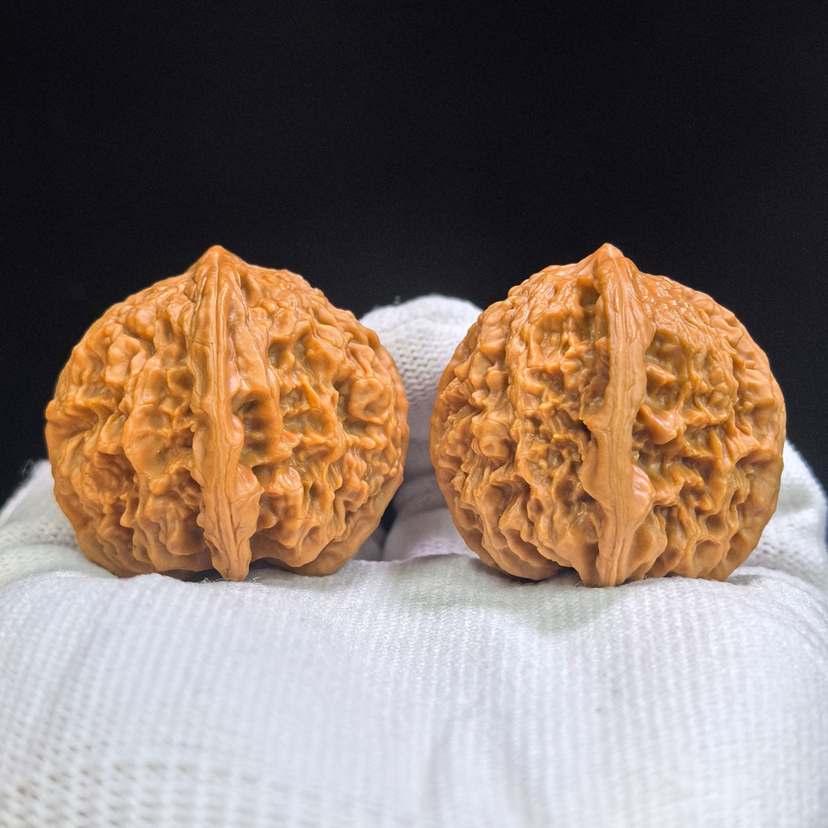 "Taihang Coarse Vein" Taihang Cujin DXCJ-17A4C Low-Profile Wenwan Walnuts Pair | 39.0mm x 39.0mm | DXCJ-17A4C - ThePatinaProject