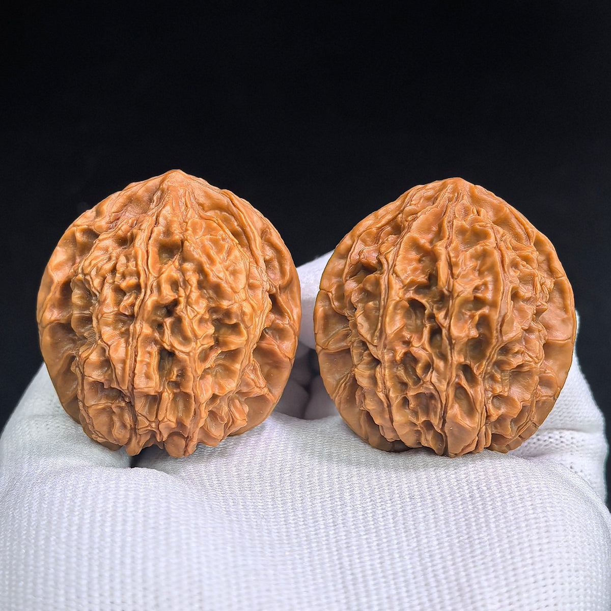 Tall-Ridged Deep-Textured Tongtian Ba Wenwan Walnut Pair — 40.0mm x 36.0mm | TTB-SY1H9 - ThePatinaProject