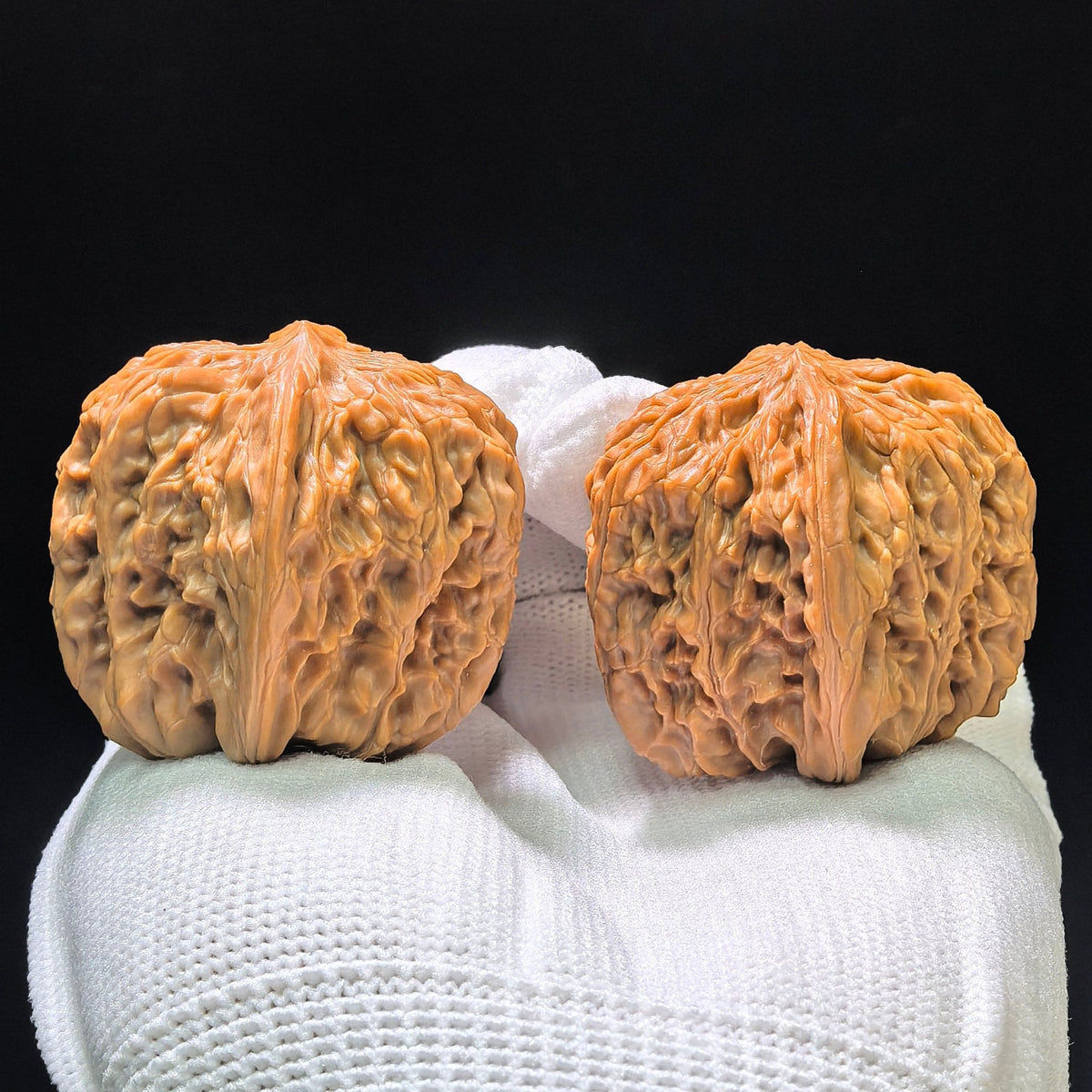 "Tall-Stance Millstone" Gaochun Mopan Classic Heritage Wenwan Walnuts Pair | 37.0mm x 37.0mm | MP-1117 - ThePatinaProject