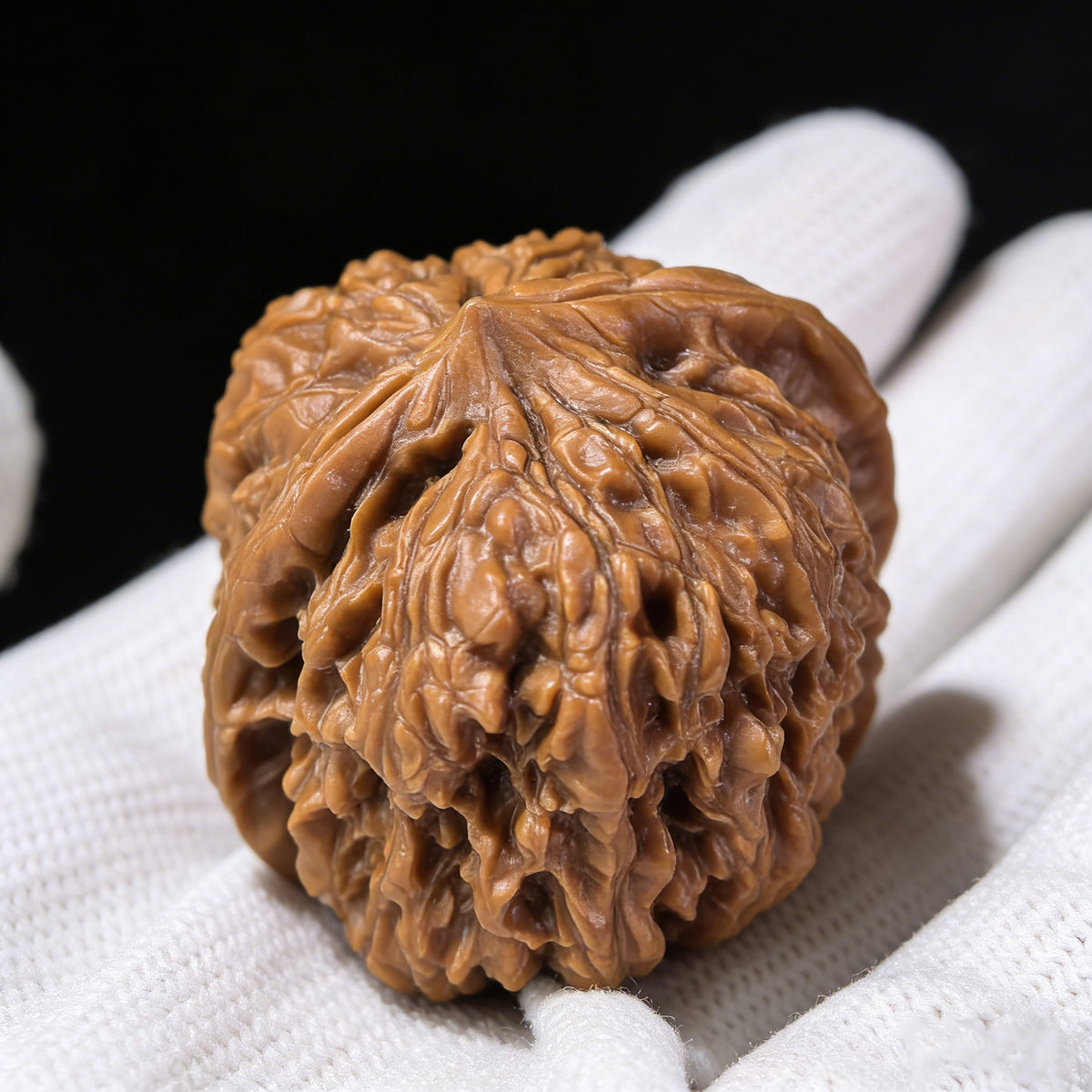 The "137" (Yi San Qi) Single Walnut | 37.0mm x 37.0mm | 137-301 - ThePatinaProject