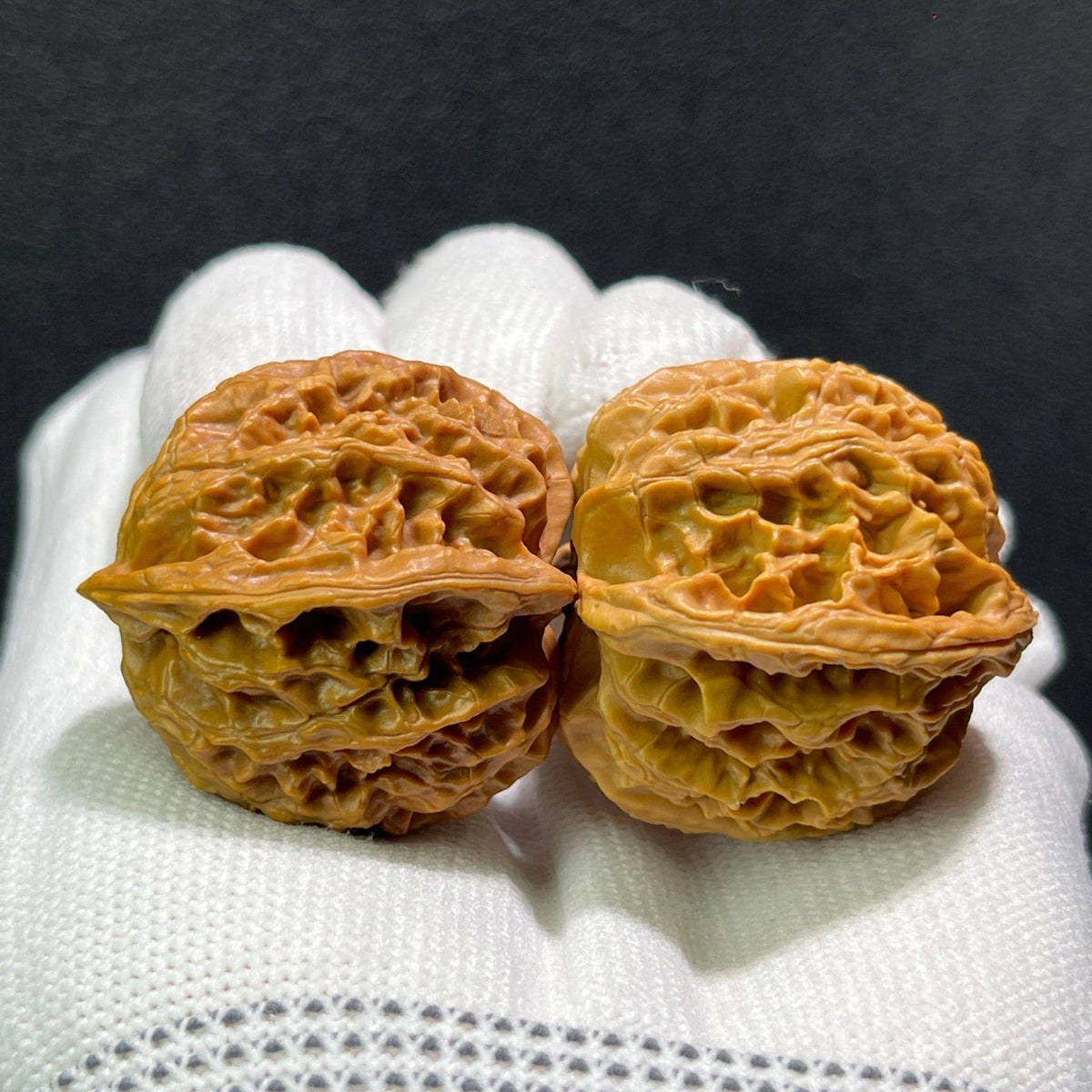 The "Apple Round" (Ping Guo Yuan) Pair | 32.0mm x 34.0mm | PGY-601 - ThePatinaProject