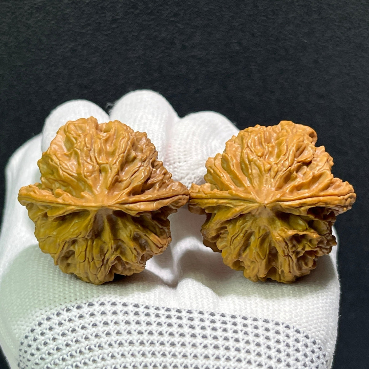 The "Apple Round" (Ping Guo Yuan) Pair | 38.0mm x 37.0mm | PGY-603 - ThePatinaProject