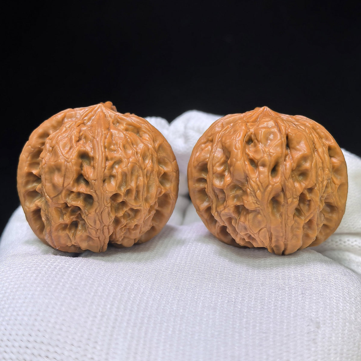 The Auspicious "Yuhua Stone Three-Ribbed Ding" Yuhua Stone Sanleng Ding Pocket Masterpiece | 37.0mm x 37.0mm | YHSSN-401E - ThePatinaProject