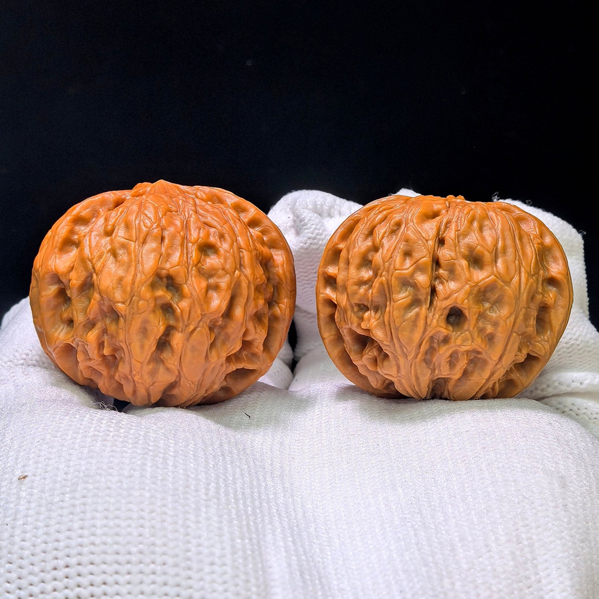 The Auspicious "Yuhua Stone Three-Ribbed Family Prosperity" Yuhua Stone Sanleng Ren Ding Xing Wang Masterpiece | 38.0mm x 35.0mm | YHSSN-407E - ThePatinaProject