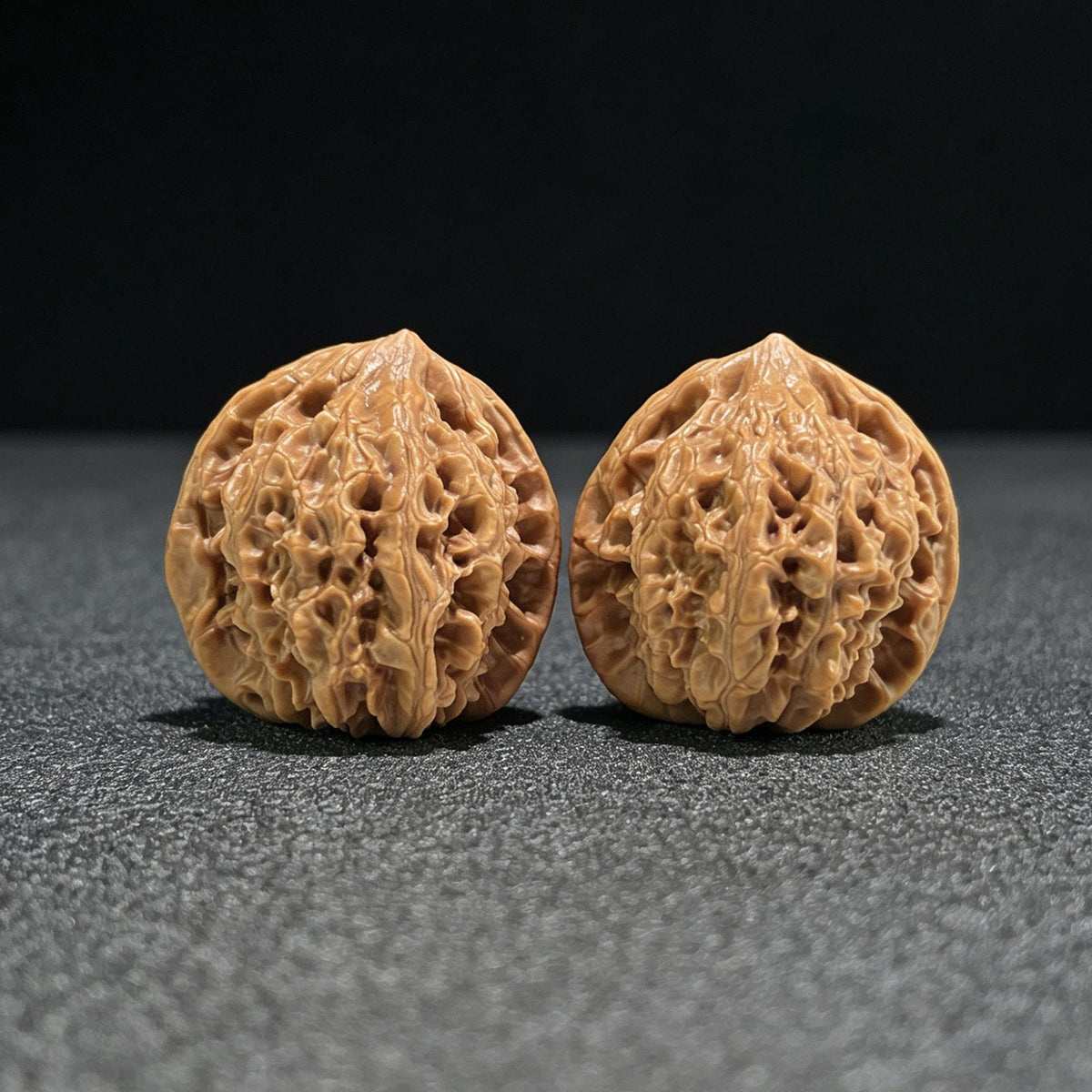 The "Baihua Mountain Qilin" (Bai Hua Shan Qi Lin Wen) Balanced Giant Pair | 40.0mm x 39.0mm | BHSQLW-709 - ThePatinaProject