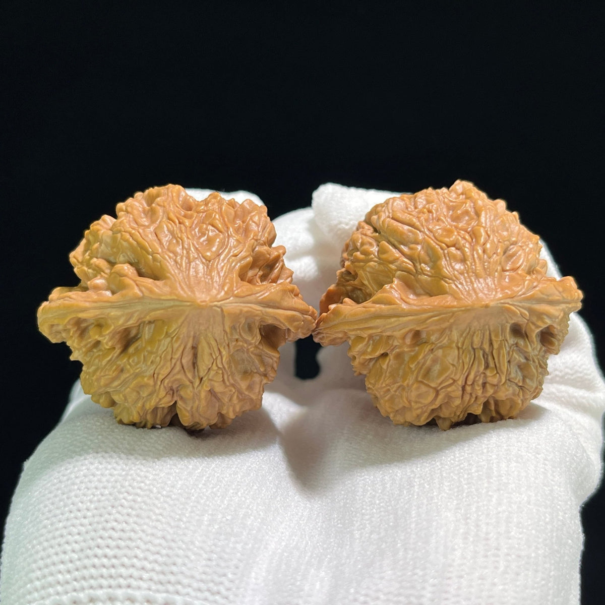 The "Baihua Mountain Qilin" (Qi Lin Wen) Ergonomic Giant Pair | 40.0mm x 37.0mm | BHSQLW-706 - ThePatinaProject