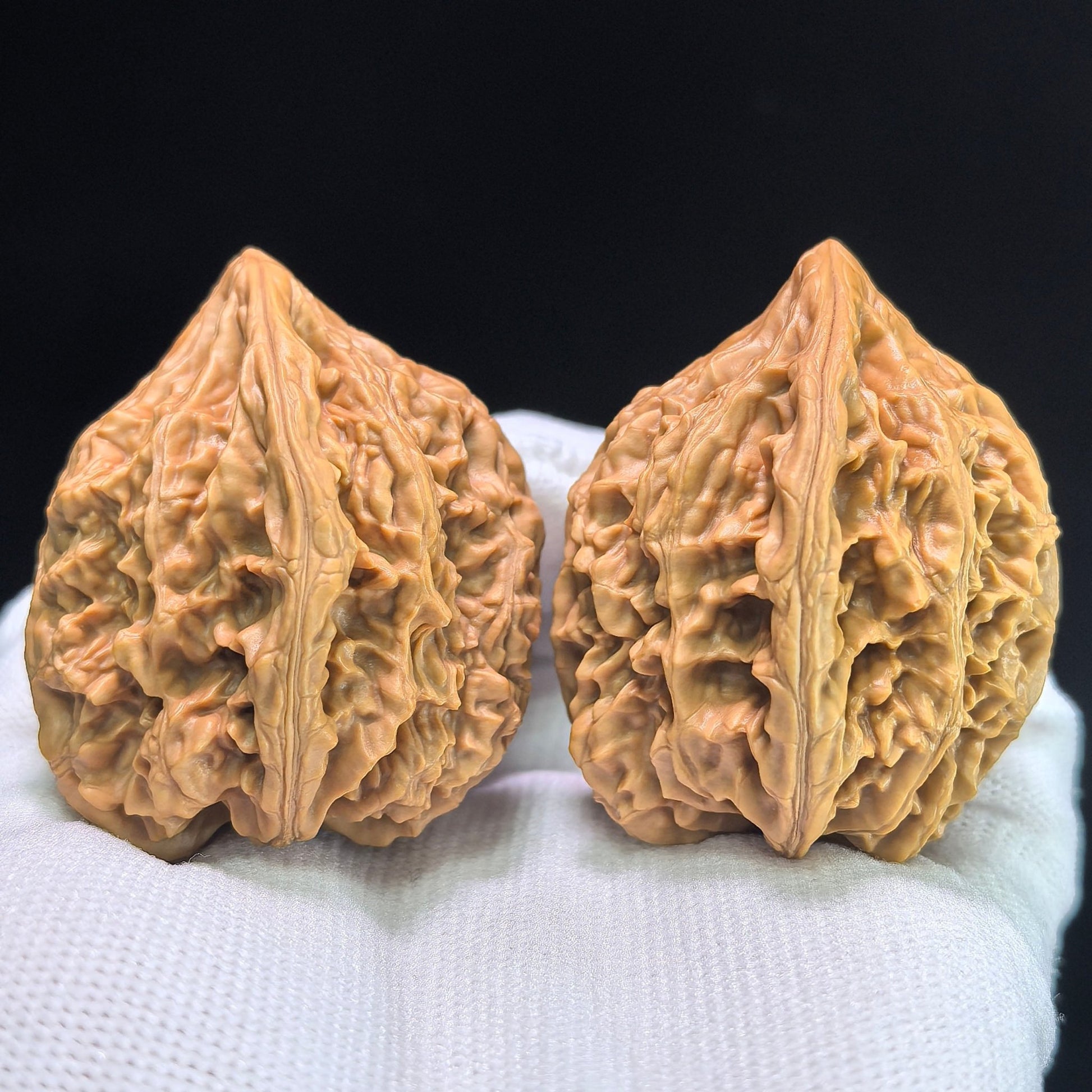 The "Beijing Chicken Heart" (Beijing Ji Xin) Pair | 39.0mm x 40.0mm | JX-404 - ThePatinaProject