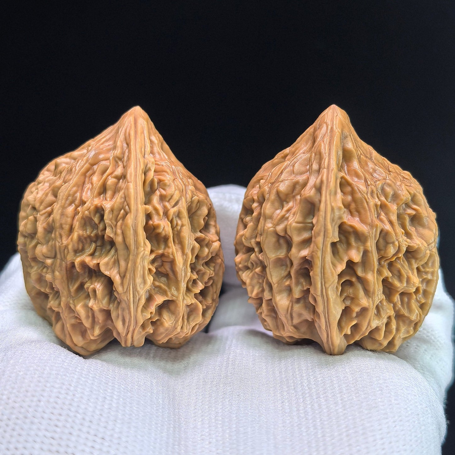 The "Beijing Chicken Heart" (Beijing Ji Xin) Pair | 39.0mm x 40.0mm | JX-404 - ThePatinaProject