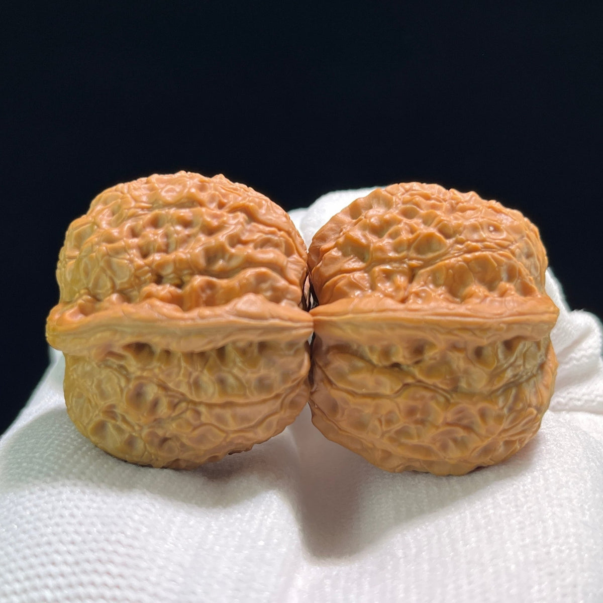 The "Blood Qilin" (Xue Qi Lin) Ergonomic Pocket Pair | 36.0mm x 35.0mm | XQL-802 - ThePatinaProject