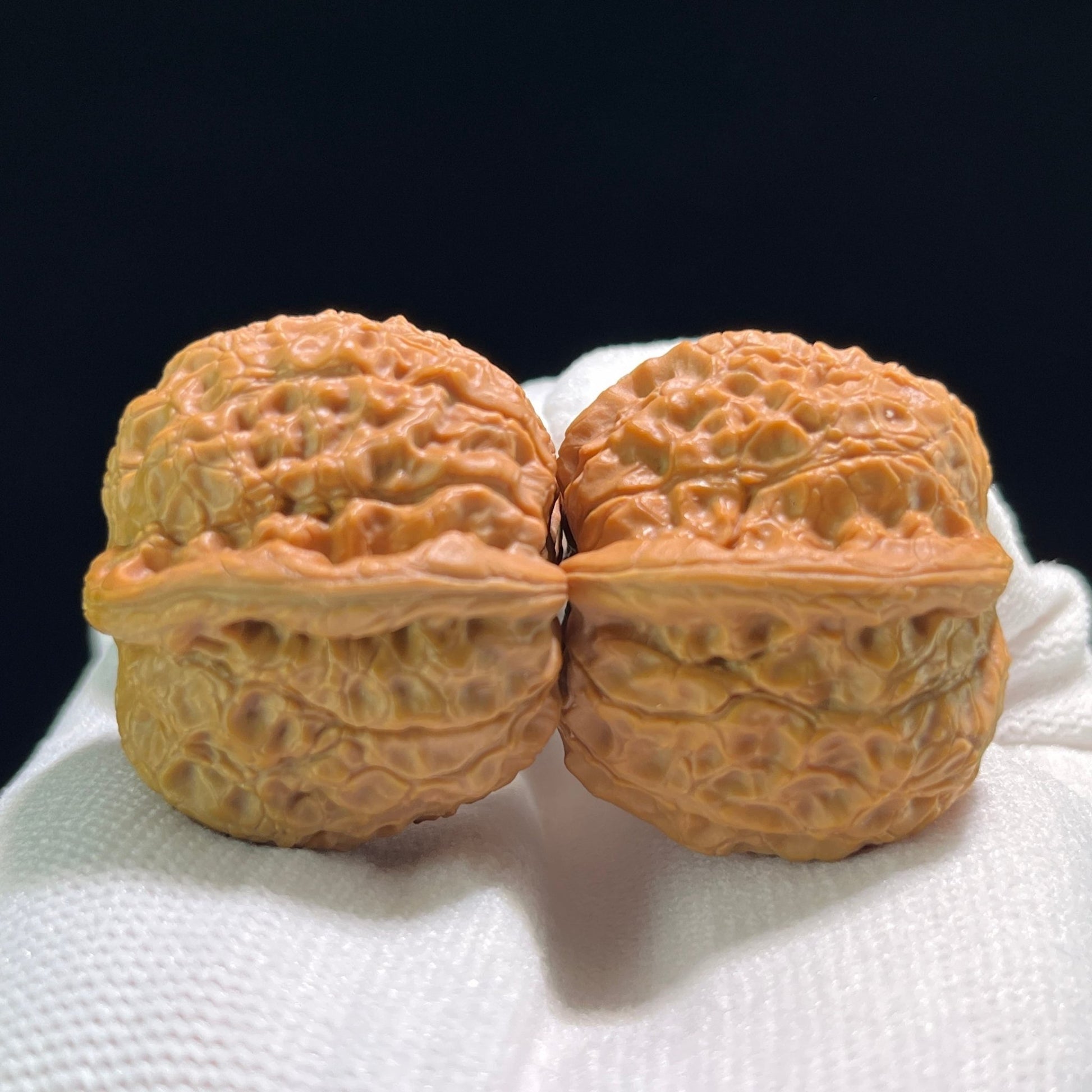 The "Blood Qilin" (Xue Qi Lin) Ergonomic Pocket Pair | 36.0mm x 35.0mm | XQL-802 - ThePatinaProject