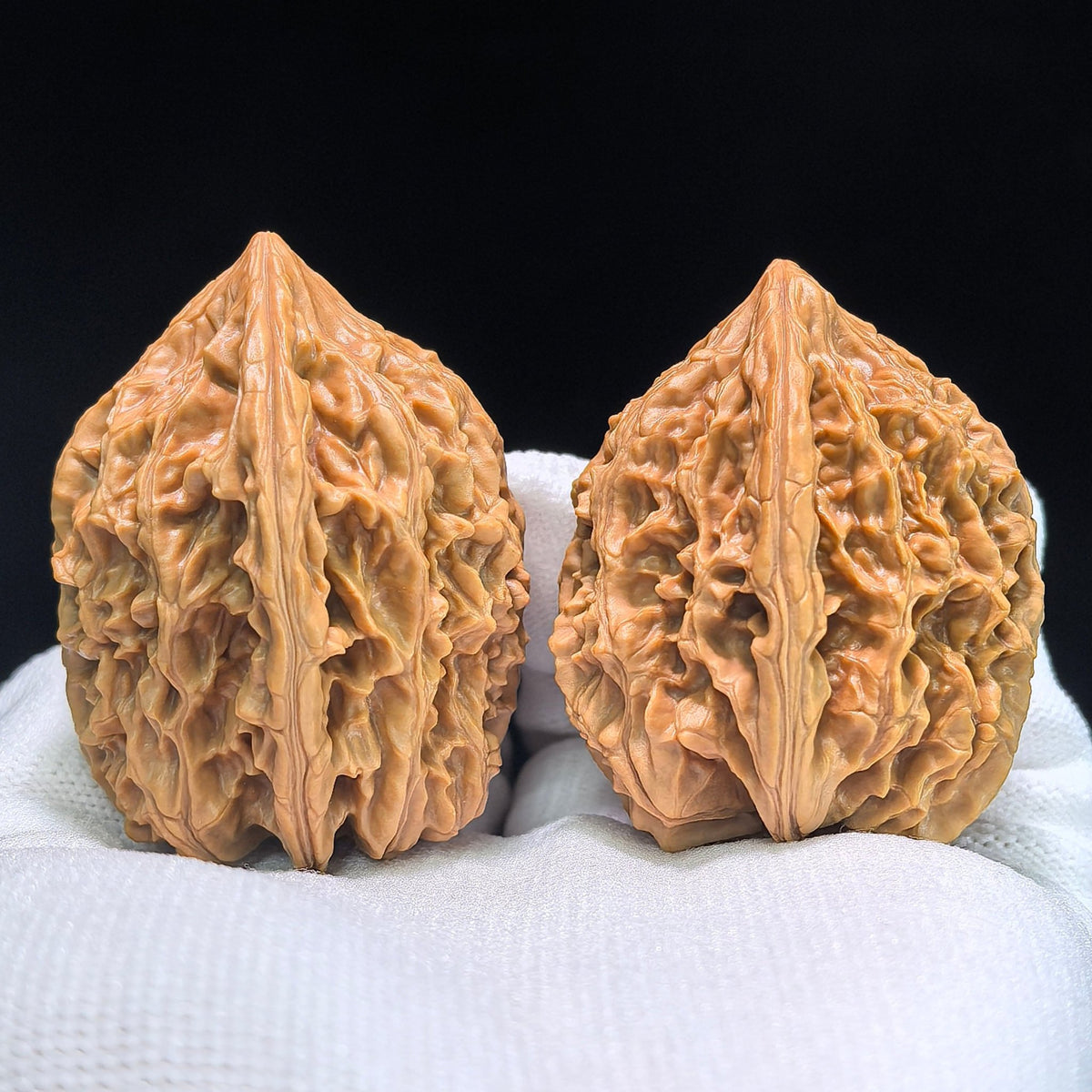 The "Chicken Heart" (Ji Xin) Pair | 39.0mm x 38.0mm | JX-512 - ThePatinaProject