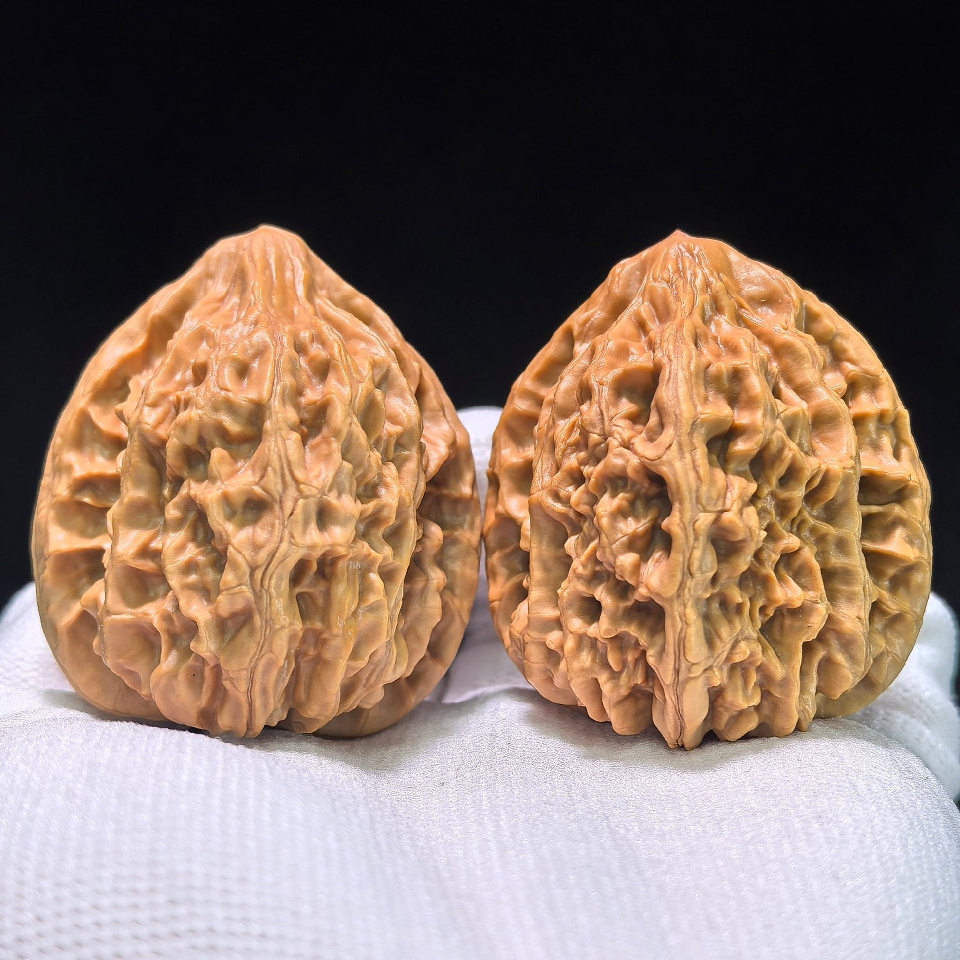 The "Chicken Heart" (Ji Xin) Pair | 41.0mm x 41.0mm | JX-513 - ThePatinaProject