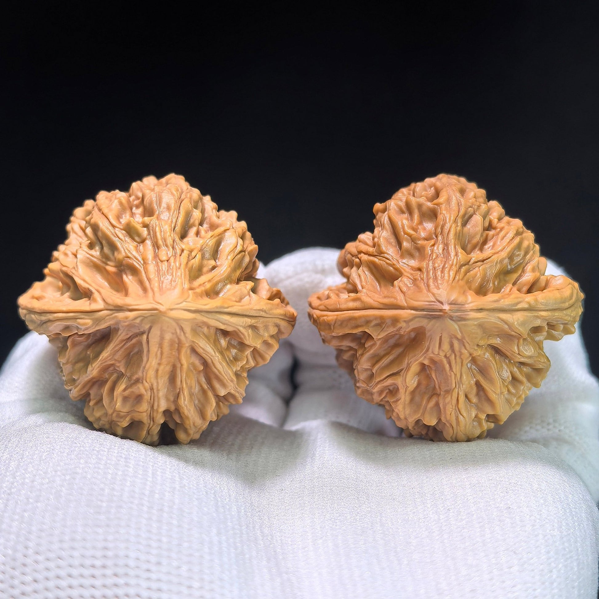 The "Chicken Heart" (Ji Xin) Pair | 41.0mm x 41.0mm | JX-513 - ThePatinaProject