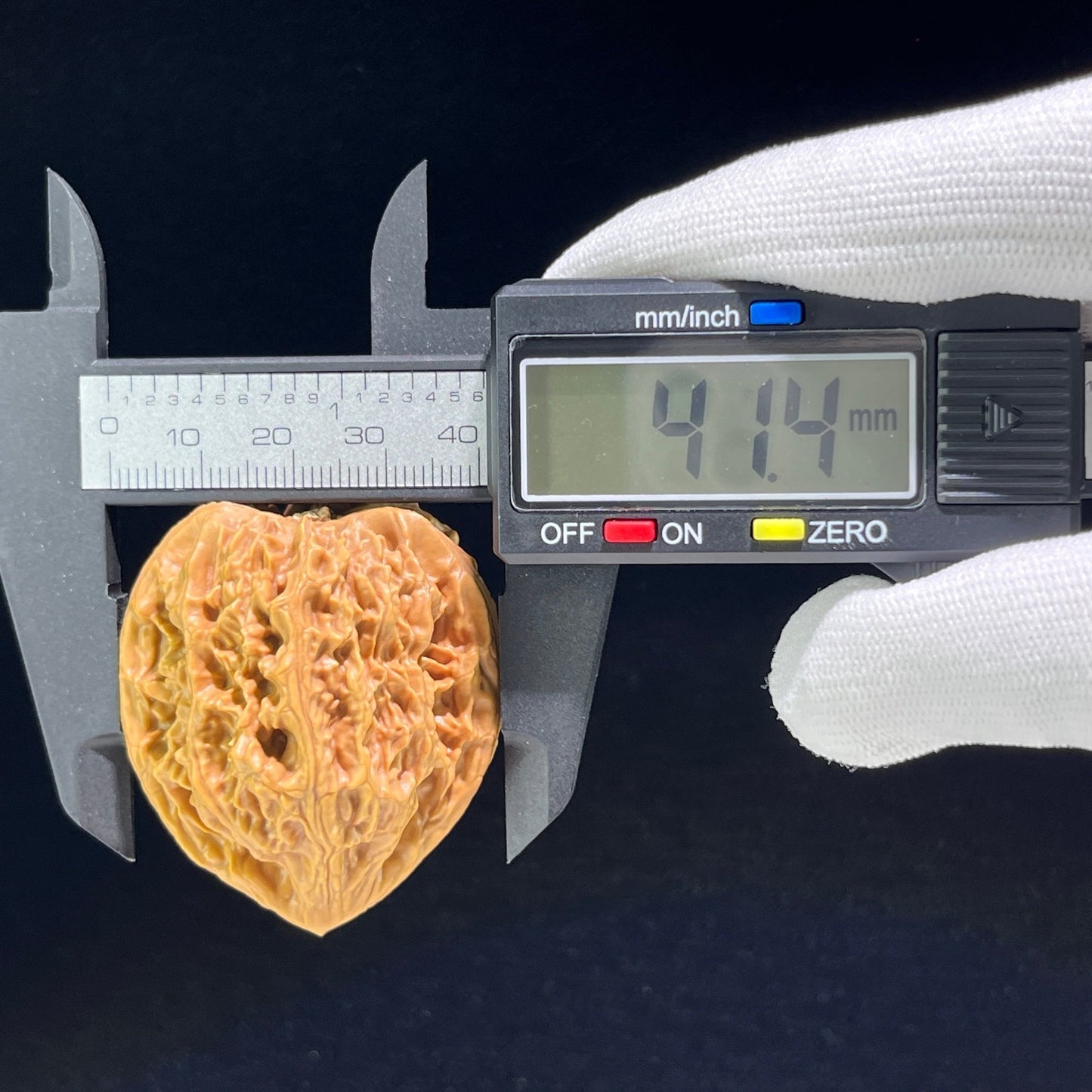The Classic "Beijing Chicken Heart" (Ji Xin) Balanced Pair | 41.0mm x 41.0mm | BJJX-601 - ThePatinaProject