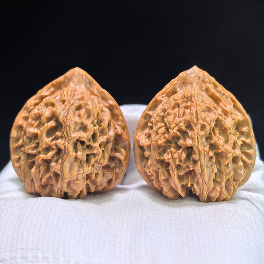 The Classic "Triangle Chicken Heart" (San Jiao Ji Xin) Balanced Pair | 39.0mm x 39.0mm | JX-704 - ThePatinaProject