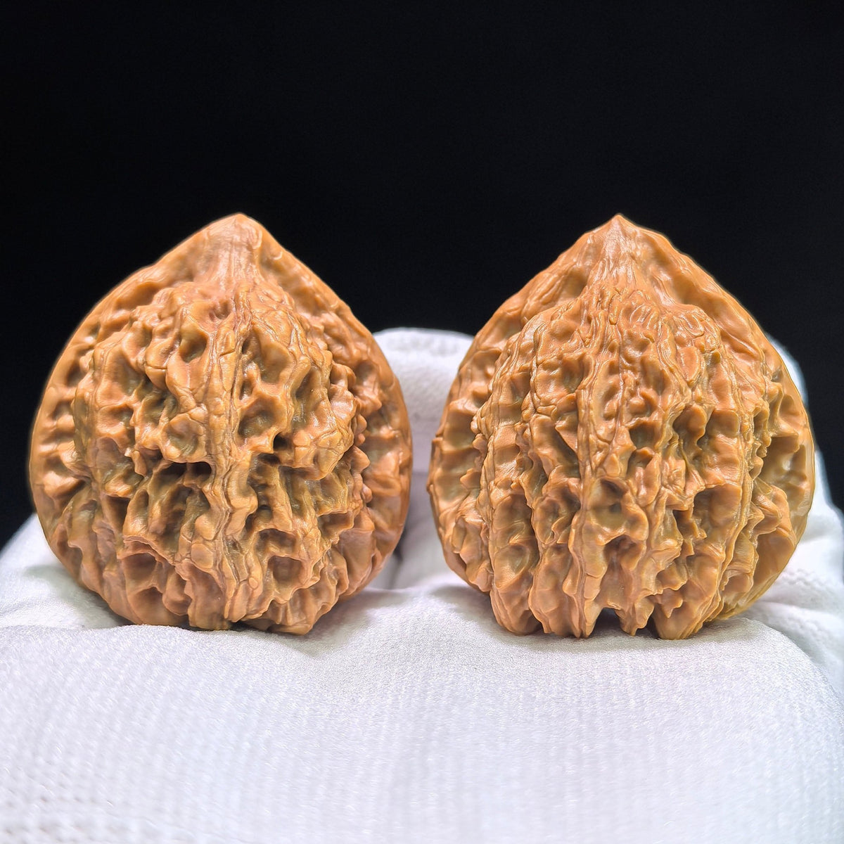 The Classic "Triangle Chicken Heart" (San Jiao Ji Xin) Balanced Pair | 39.0mm x 39.0mm | JX-704 - ThePatinaProject
