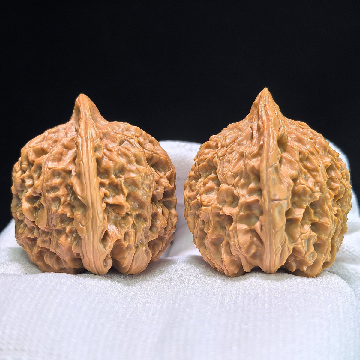 The Classic "Triangle Chicken Heart" (San Jiao Ji Xin) Balanced Pair | 39.0mm x 39.0mm | JX-704 - ThePatinaProject