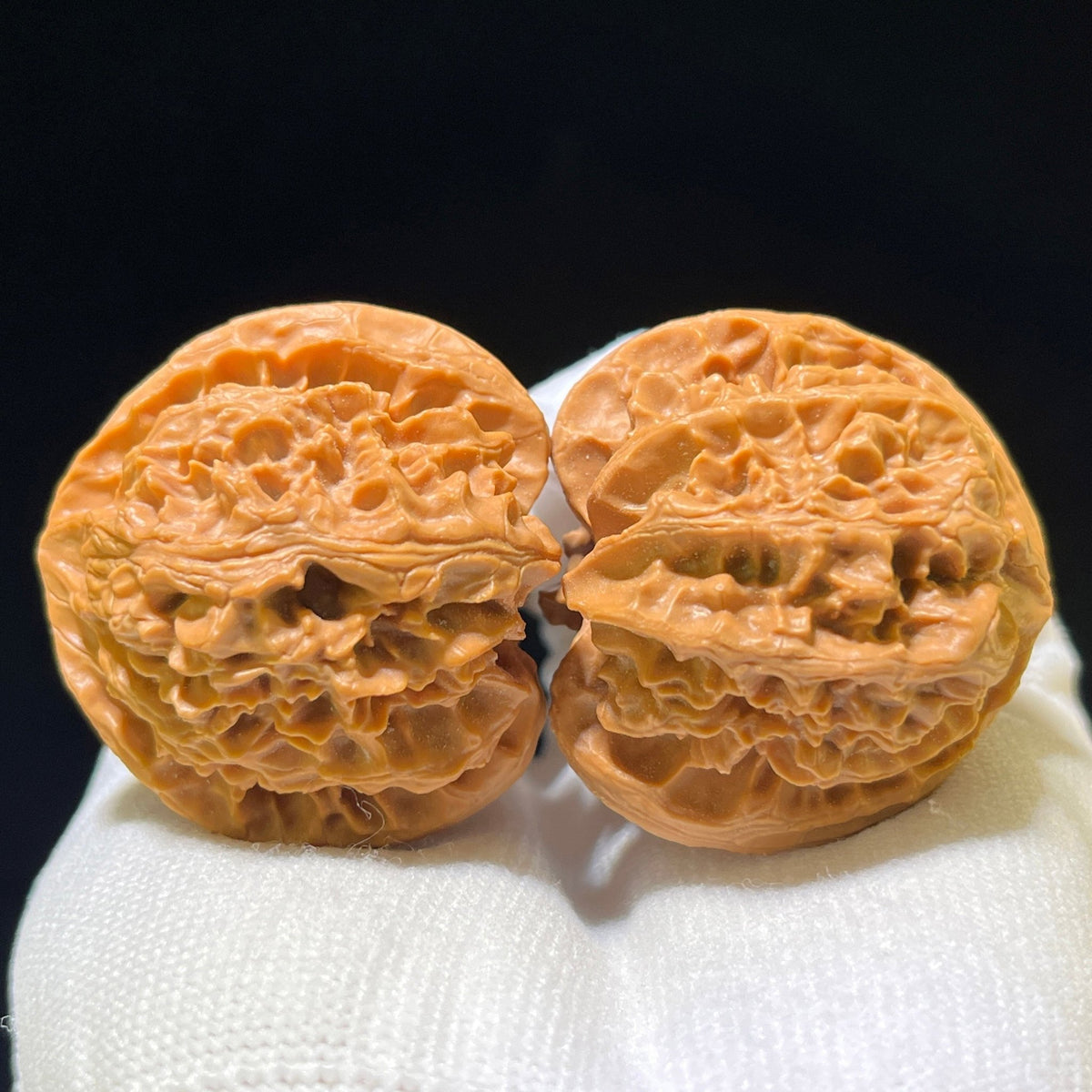 The "Concave Base Apple Orchard" (Ao Di Pingguoyuan) Premium Low-Profile Pair | 41.0mm x 39.0mm | Classic Ingot Posture | ADPGY-1101 - ThePatinaProject