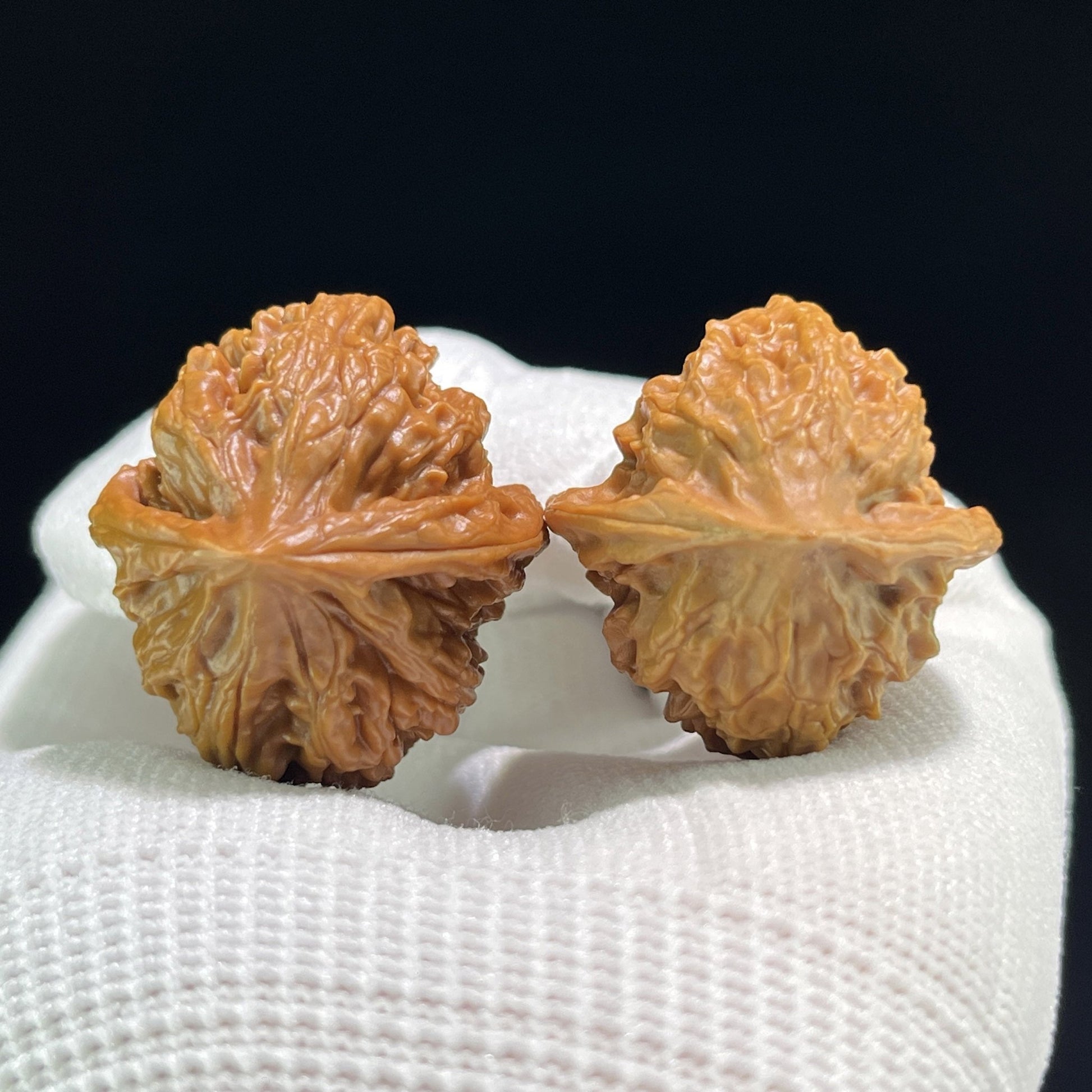The "Coral Tower" (Shan Hu Ta) Ergonomic Pocket Pair | 34.0mm x 32.0mm | SHT-704 - ThePatinaProject
