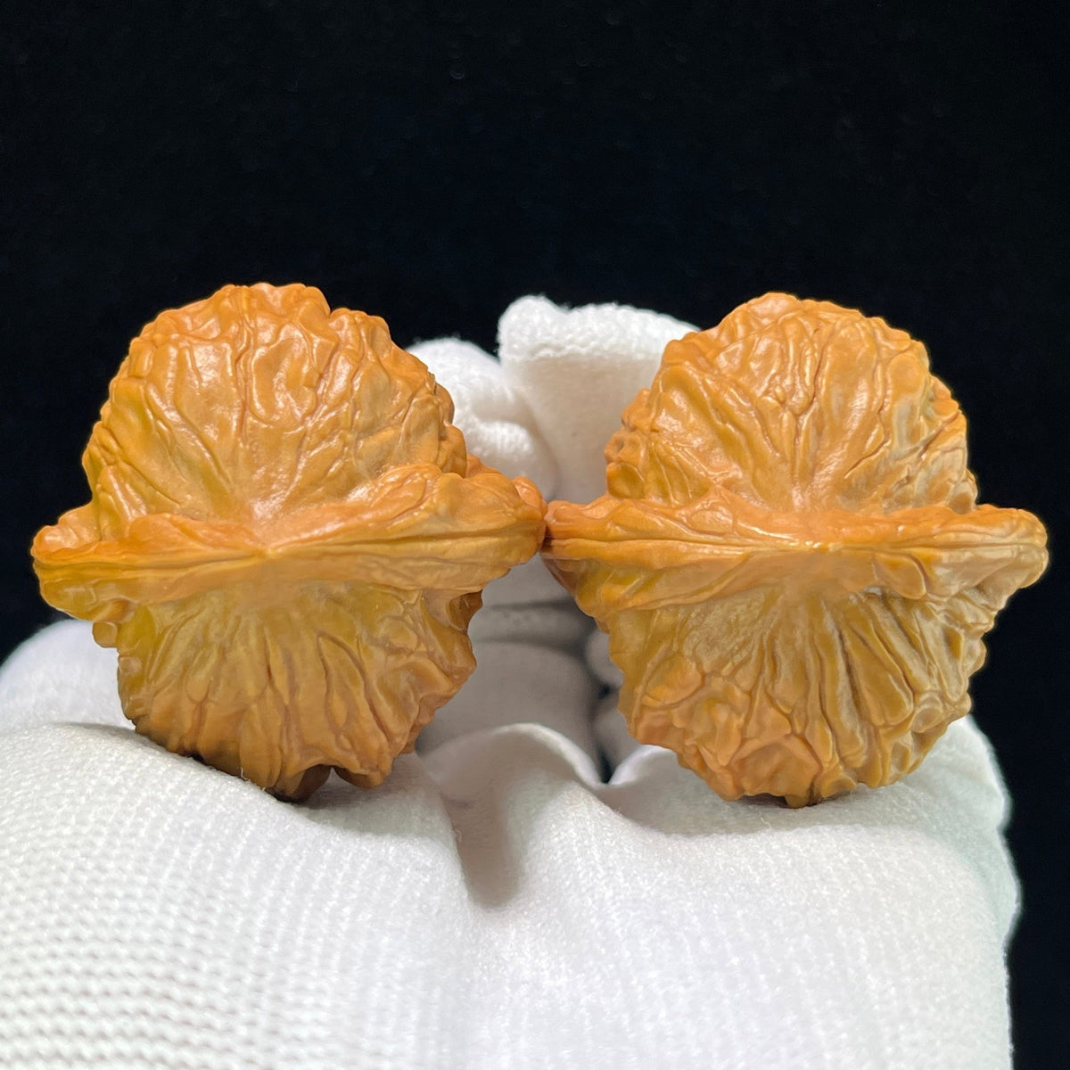 The Exquisite "Tutu" Boutique Selection Wenwan Walnuts | 38.0mm x 38.0mm | TT-1002 - ThePatinaProject