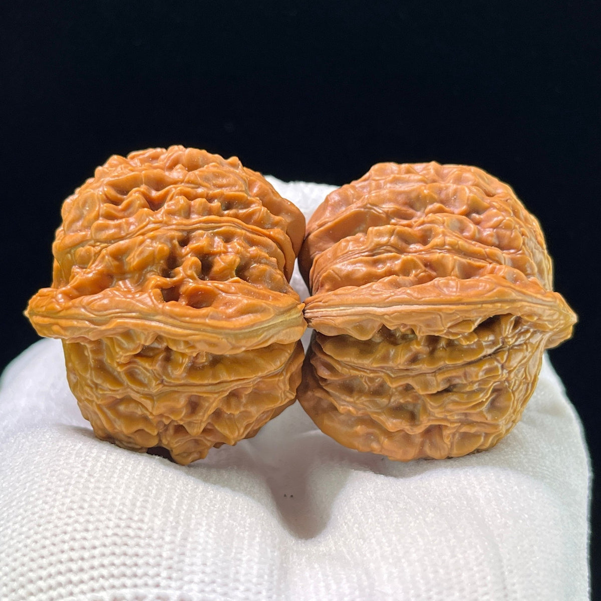 The "Four-Pavilion Tower" (Sizuolou) Premium Balanced Pair | 41.0mm x 42.0mm | Chrysanthemum Base Edition | SZL-904 - ThePatinaProject