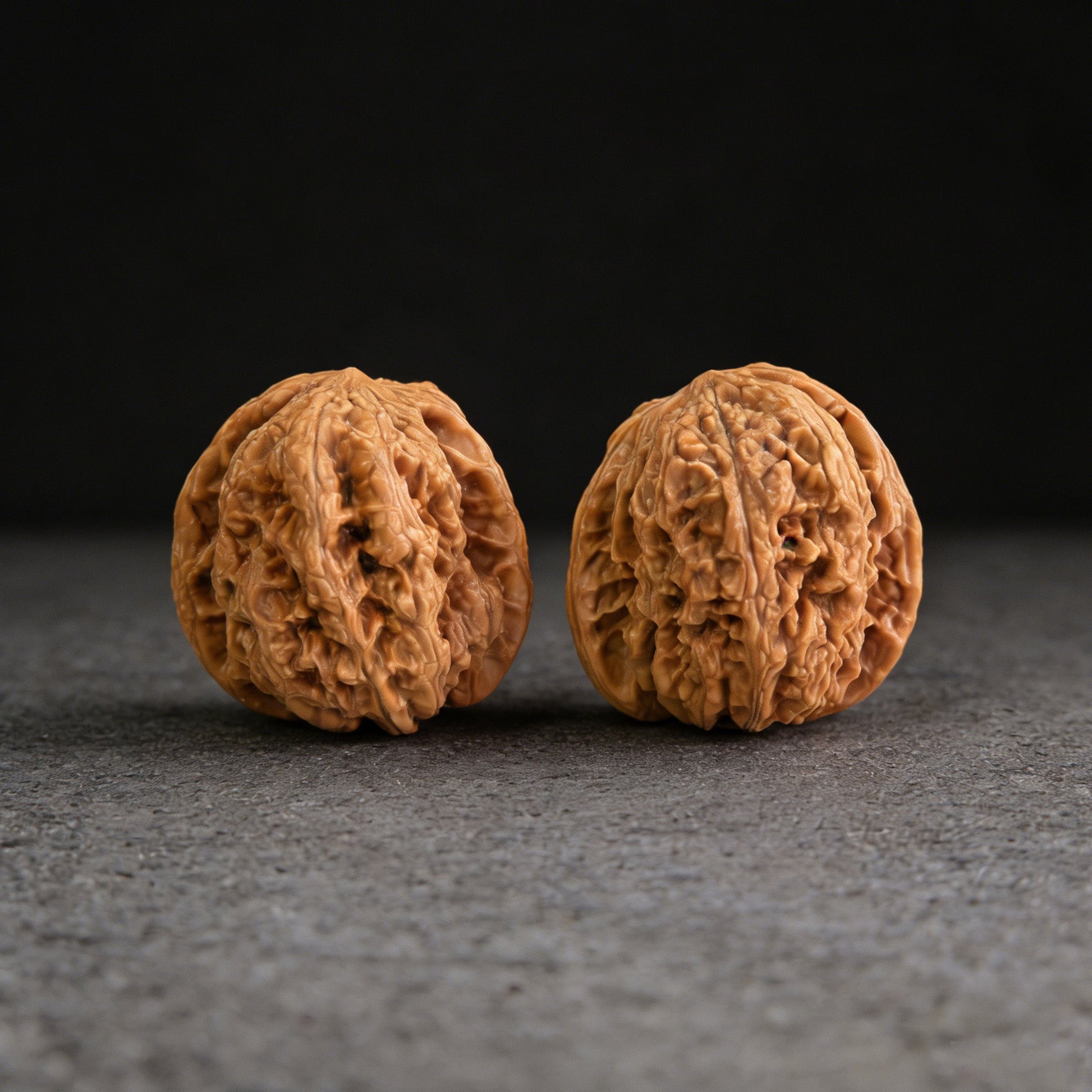 The "General's Shoulders" (Hua Bei Jiang Jun Pang) Pair | 39.0mm x 38.0mm | HBZJB-01 - ThePatinaProject