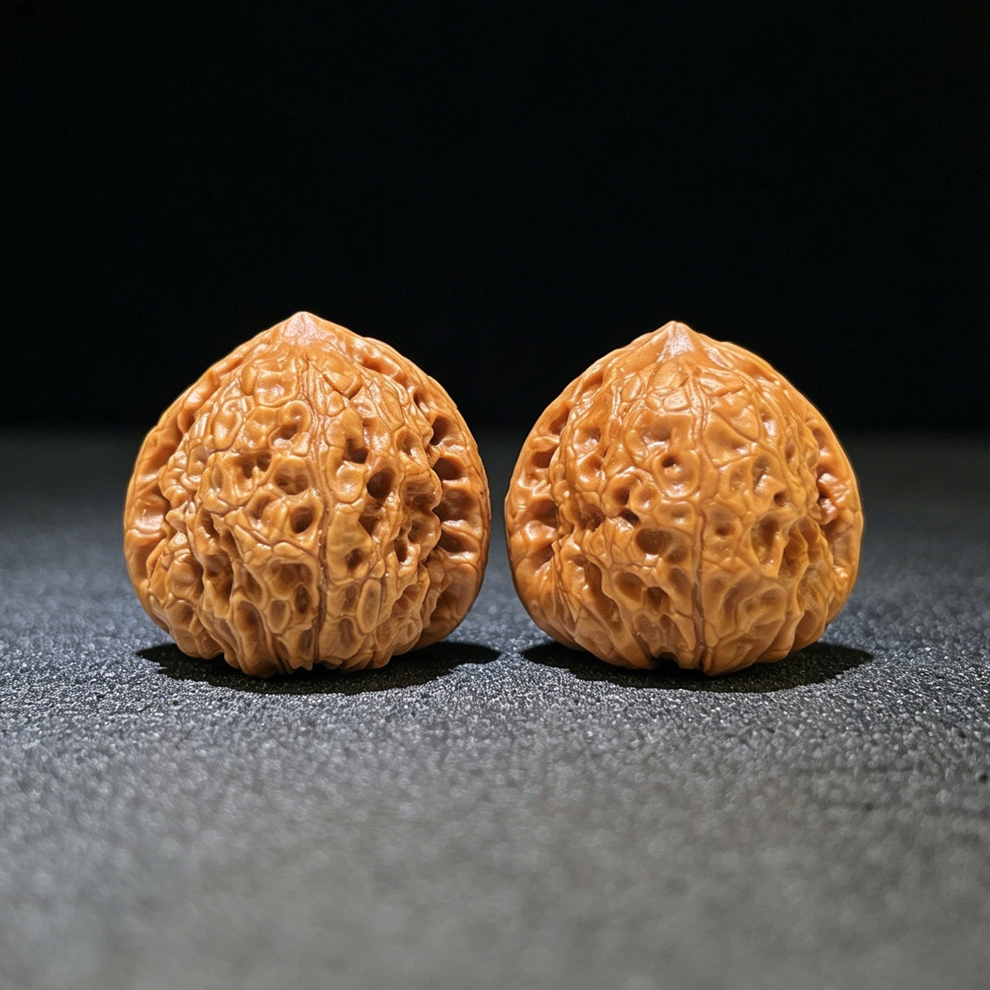 The "Great Reunion × Six-Sided Sovereign" (Da Tuan Yuan × Liu Mian Zun) Miniature Finger-Twirling Pair | 34. - ThePatinaProject