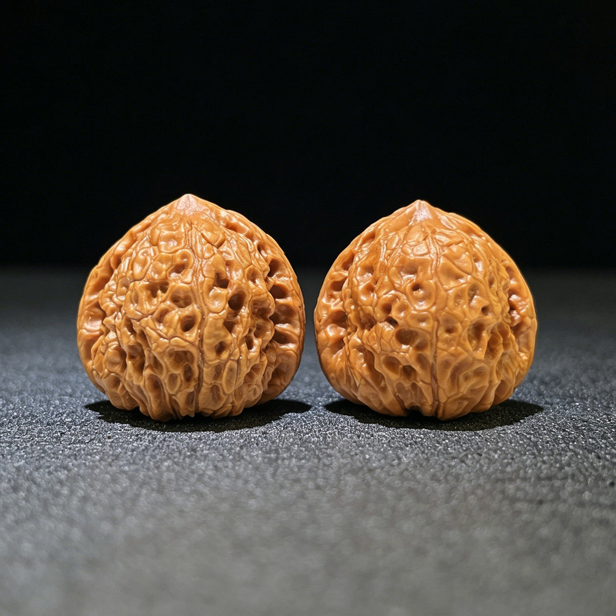 The "Great Reunion × Six-Sided Sovereign" (Da Tuan Yuan × Liu Mian Zun) Miniature Finger-Twirling Pair | 34. - ThePatinaProject