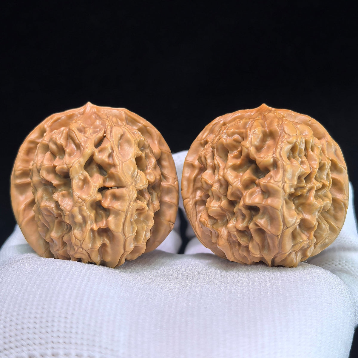 The "Happy Reunion" (He Huan) Ultra-Plump Pair | 43.0mm x 46.0mm | HH-704 - ThePatinaProject