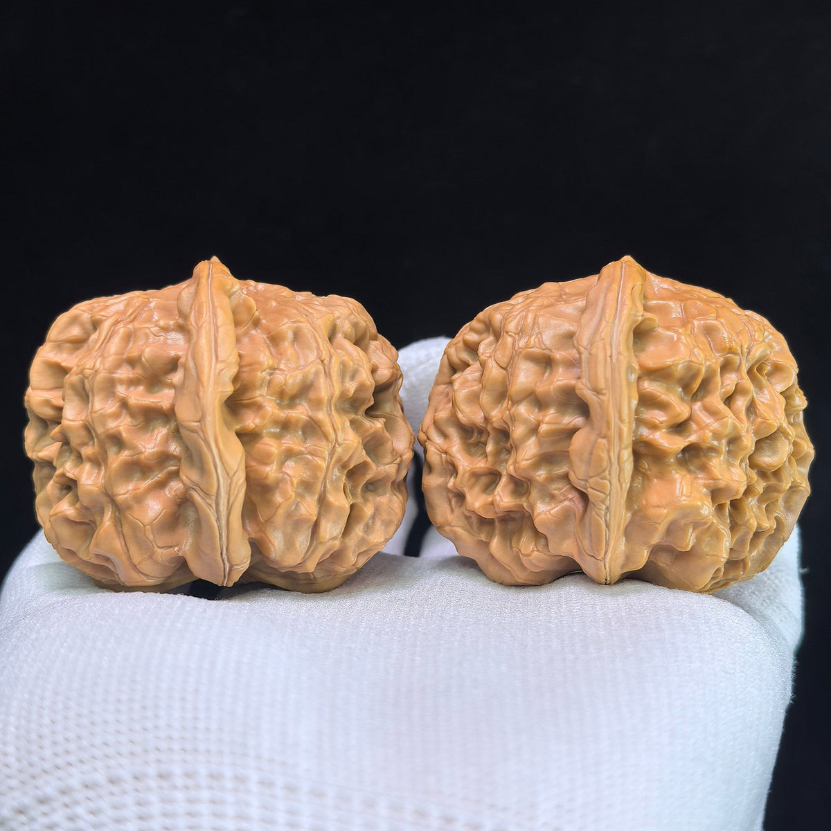 The "Happy Reunion" (He Huan) Ultra-Plump Pair | 43.0mm x 46.0mm | HH-704 - ThePatinaProject
