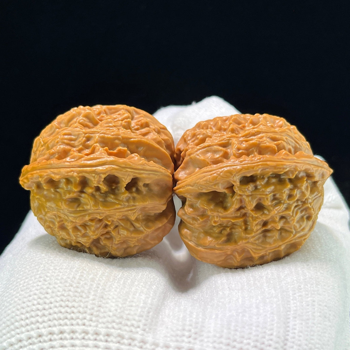 The "Imperial Alabaster" (Bai Shi Zi) Premium Miniature Scholar Walnuts | 35.0mm x 35.0mm | 1:1 Perfect Isometric Match | BSZ-1003 - ThePatinaProject