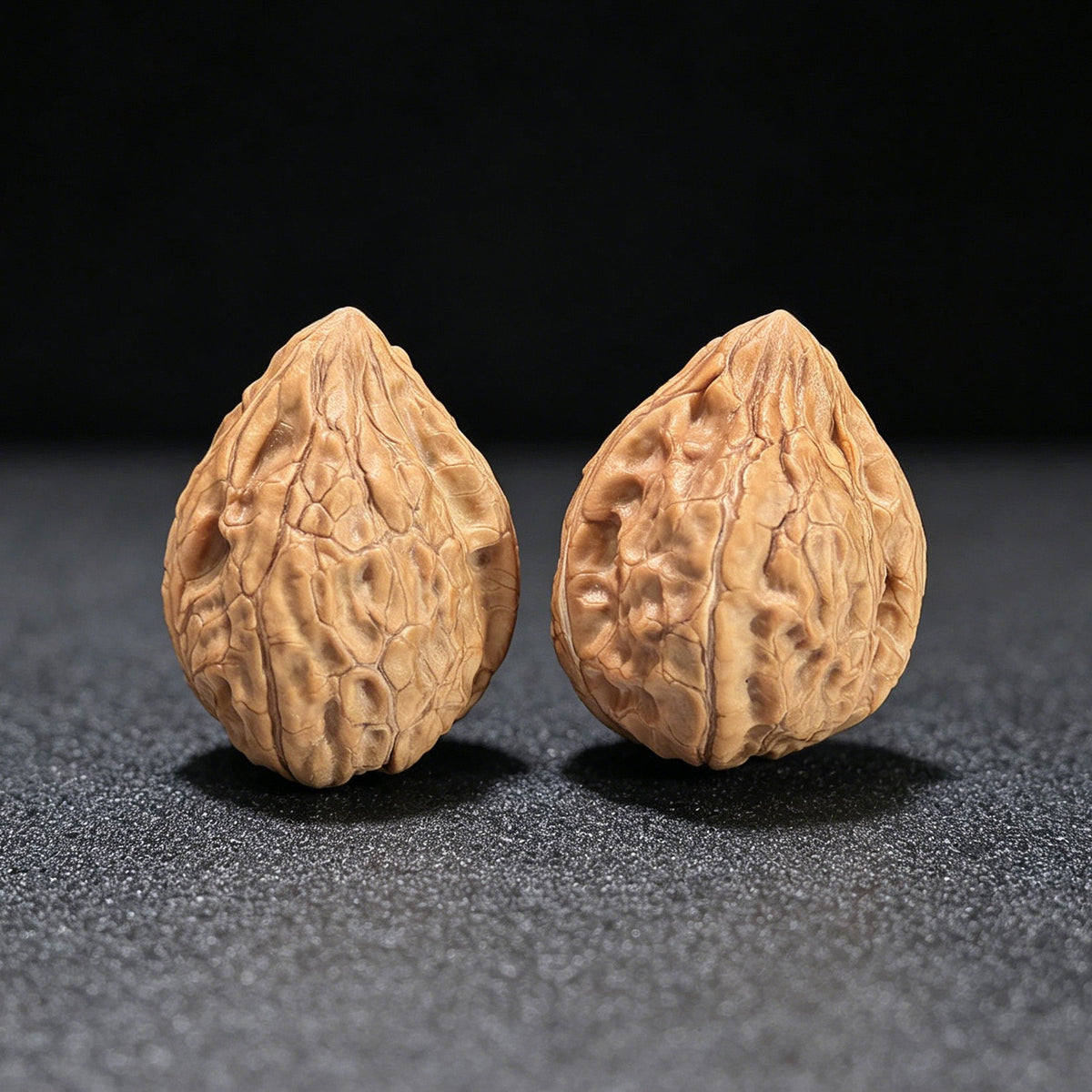 The "Imperial Carapace Duck" (Gui Jia Wen Ya Zi) Miniature Finger-Twirling Pair | 30.0mm x 34.0mm | GJWZF-401E - ThePatinaProject