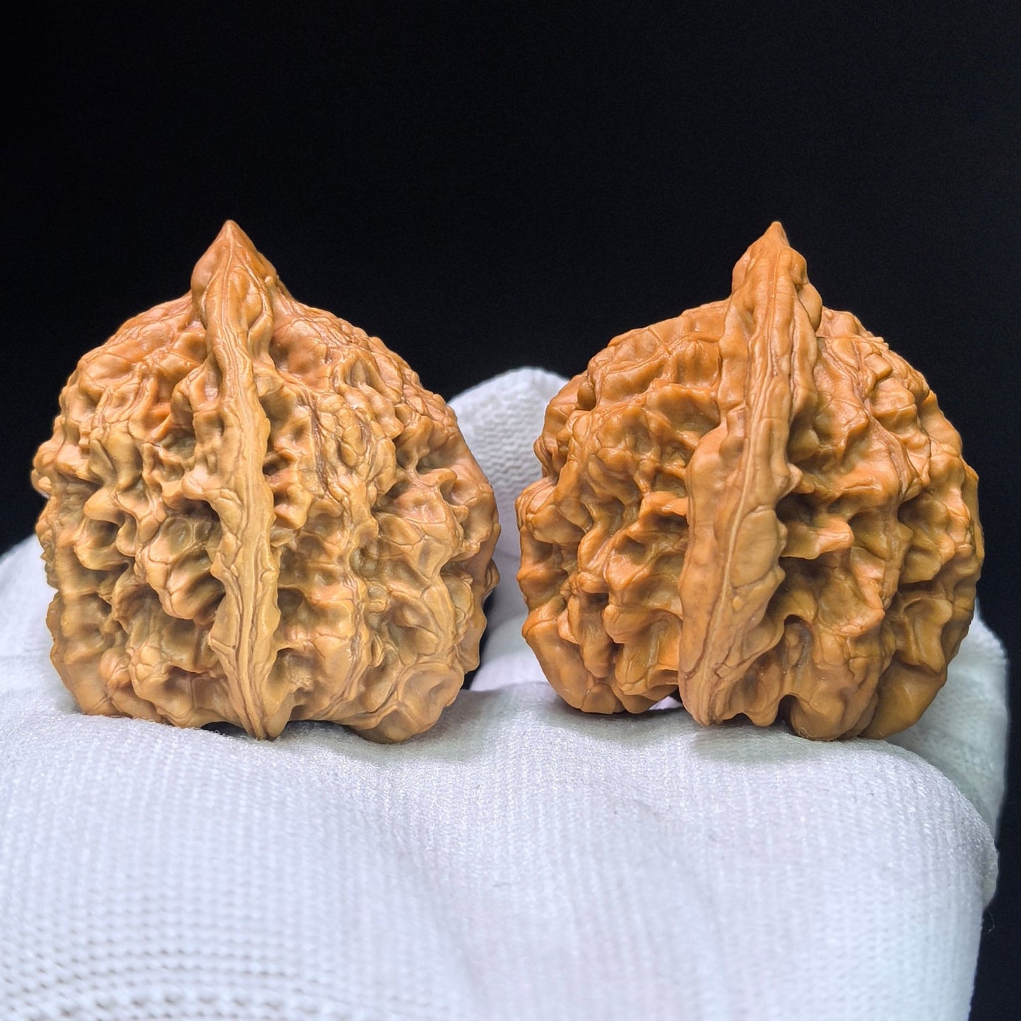 The "Imperial Kylin Pattern" (Qilin Wen) Premium Concave Peach-Heart Pair | 50.0mm x 43.0mm | QLW-1303C - ThePatinaProject