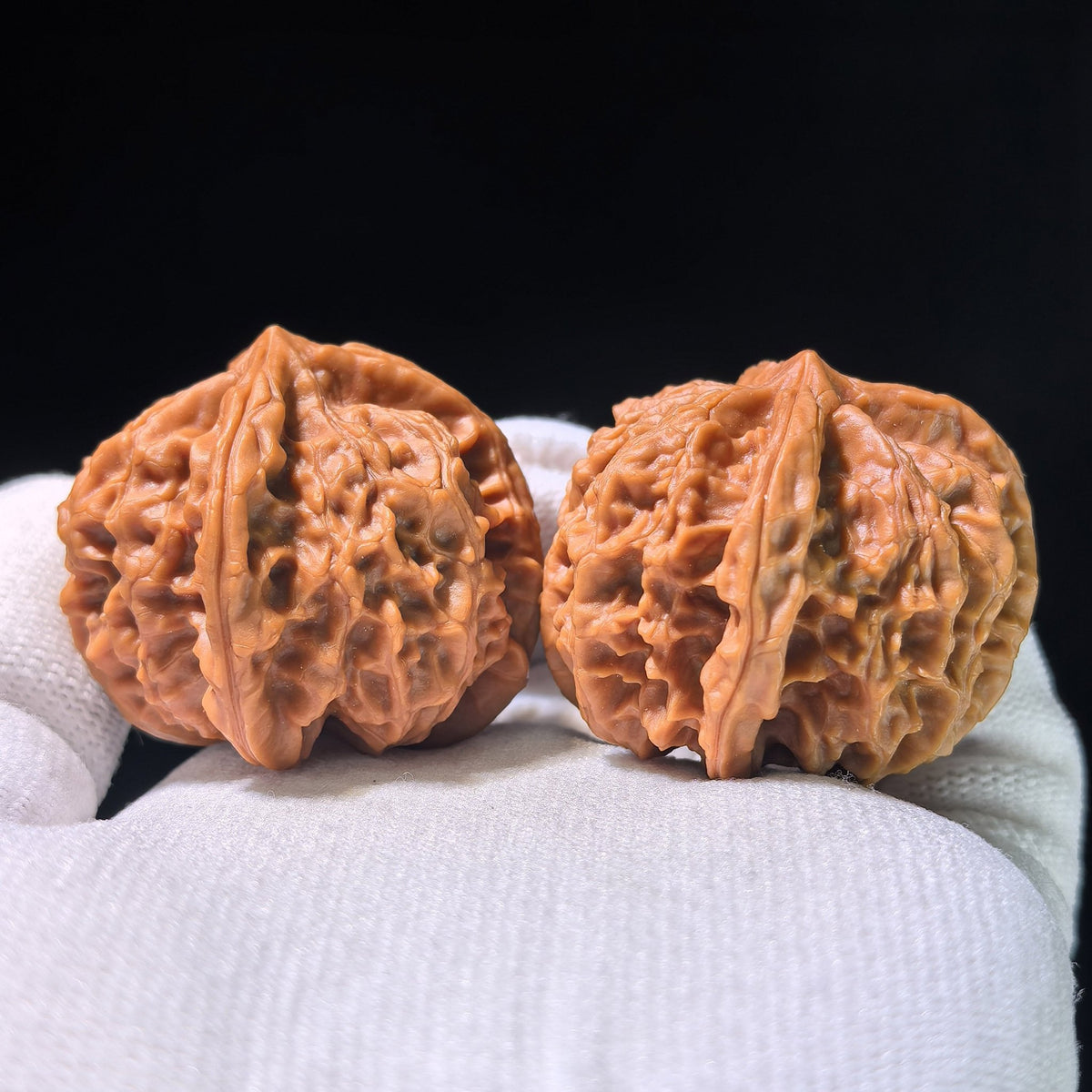 The "Imperial Seal" (Yu Xi) Trident Three-Ridge Pair | 37.0mm x 38.0mm | YSSN-1203E - ThePatinaProject