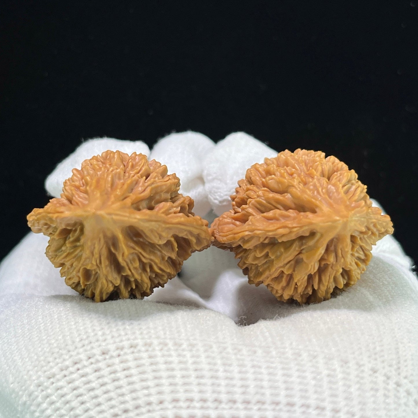 The "Imperial Vase & Platypus" (Yu Ping x Ya Zui Shou) Rare Hybrid Pair | 34.0mm x 30.0mm | Miniature Finger-Twirling Format | YPYZS-1001 - ThePatinaProject