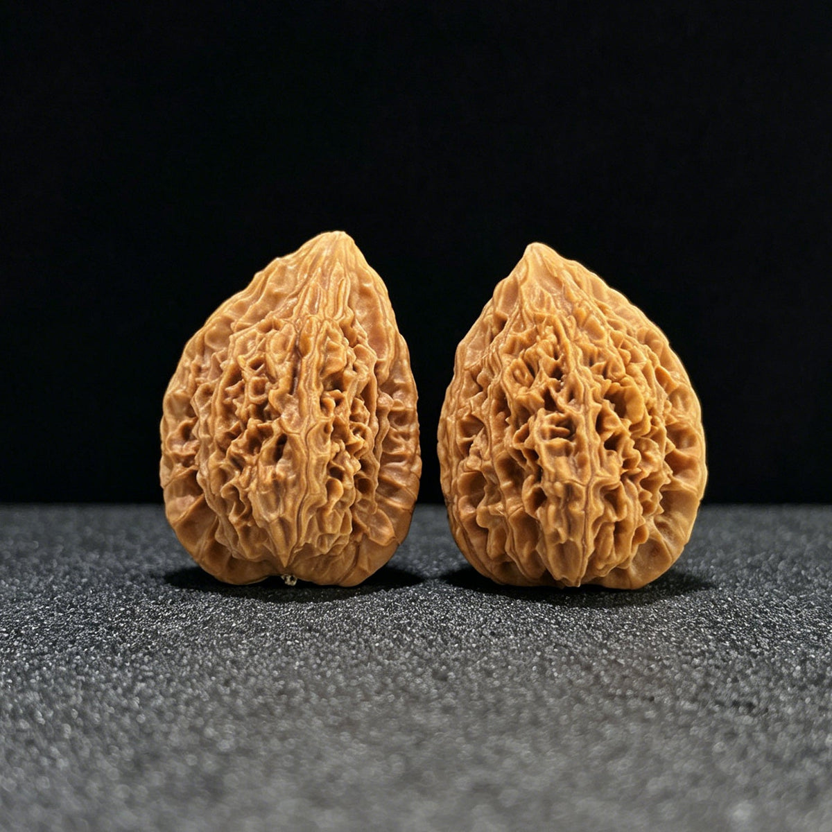 The "Imperial Vase & Platypus" (Yu Ping x Ya Zui Shou) Rare Hybrid Pair | 34.0mm x 30.0mm | Miniature Finger-Twirling Format | YPYZS-1001 - ThePatinaProject