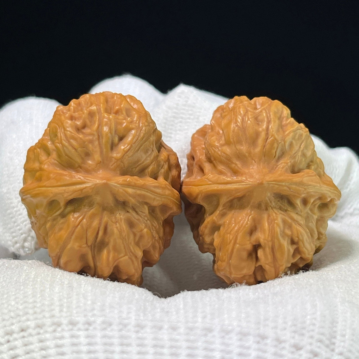 The "Mentougou Ingot" (Mentougou Yuan Bao) Miniature Finger-Twirling Pair | 27.0mm x 33.0mm | MTGYB-1001 - ThePatinaProject