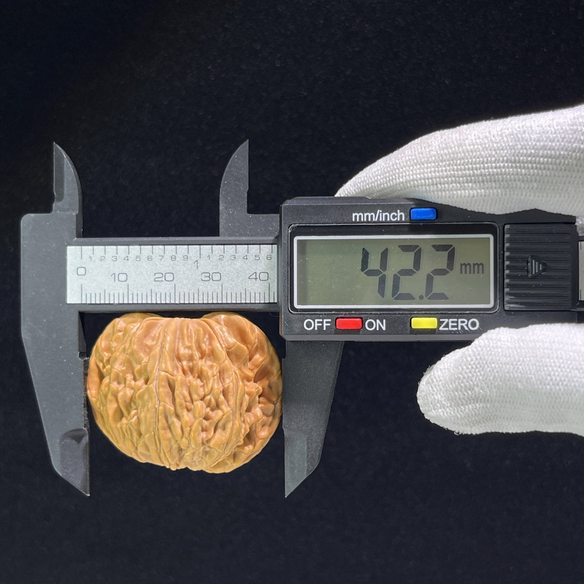 The "Millstone" (Mo Pan) Ergonomic Giant Pair | 41.0mm x 37.0mm | MP-902 - ThePatinaProject