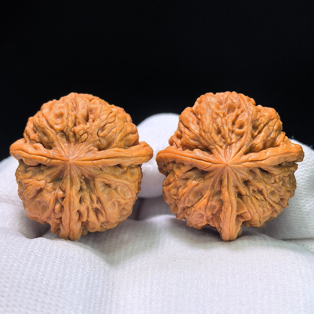 The Miniature "Rain Flower Stone" Three-Ridge Yuhashan Masterpiece | 33.0mm x 33.0mm | YHSSN-1402E - ThePatinaProject
