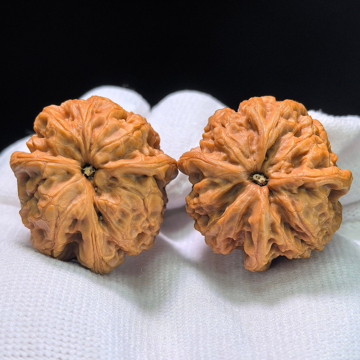 The Miniature "Rain Flower Stone" Three-Ridge Yuhashan Masterpiece | 33.0mm x 33.0mm | YHSSN-1402E - ThePatinaProject