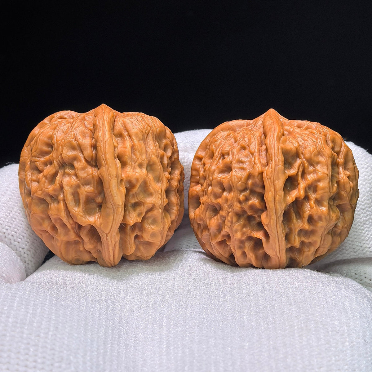 The Miniature "Rain Flower Stone" Three-Ridge Yuhashan Masterpiece | 33.0mm x 33.0mm | YHSSN-1402E - ThePatinaProject