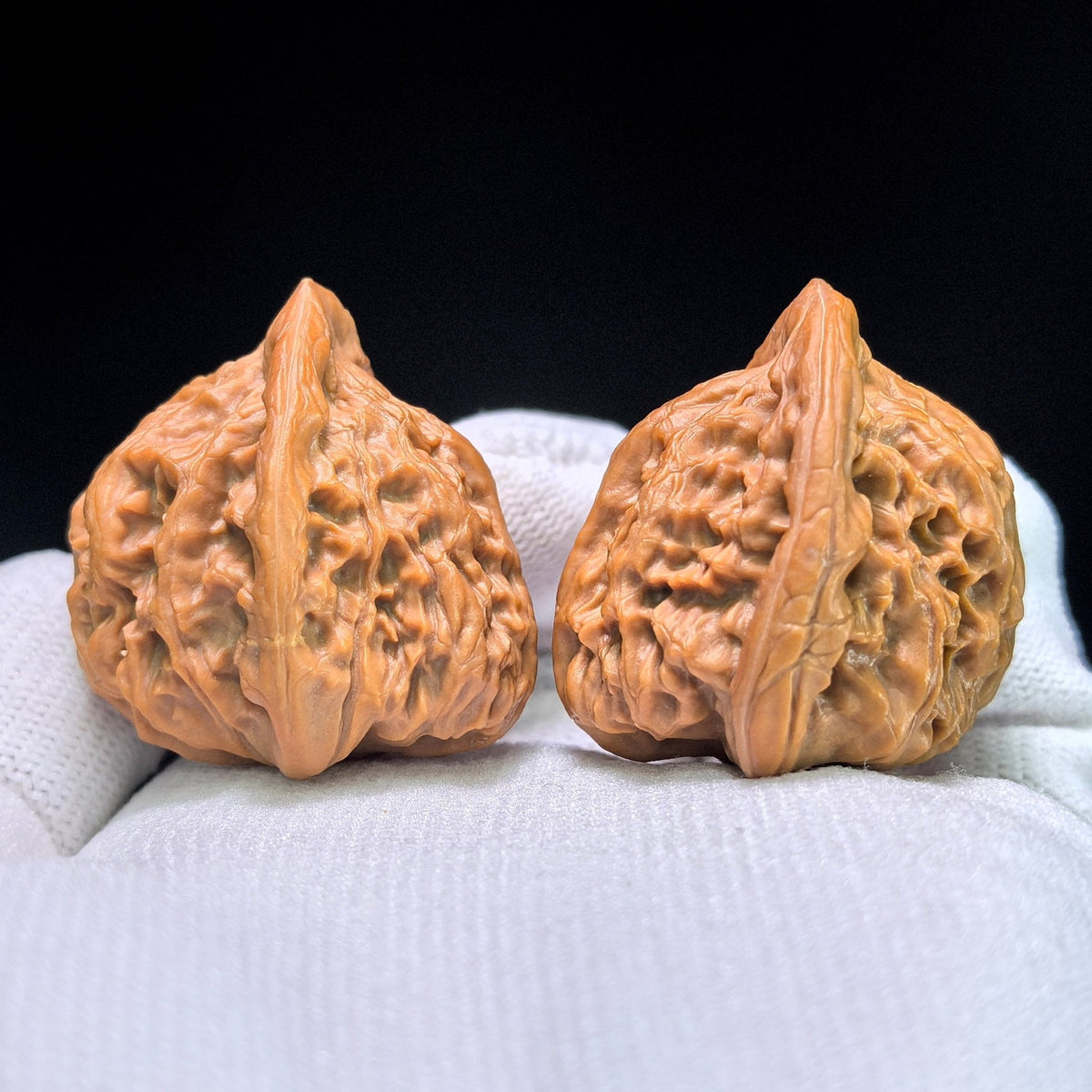 The Miniature "Sitting Buddha" Hongshizi Masterpiece | 30.0mm x 33.0mm | HSZZF-1401E - ThePatinaProject