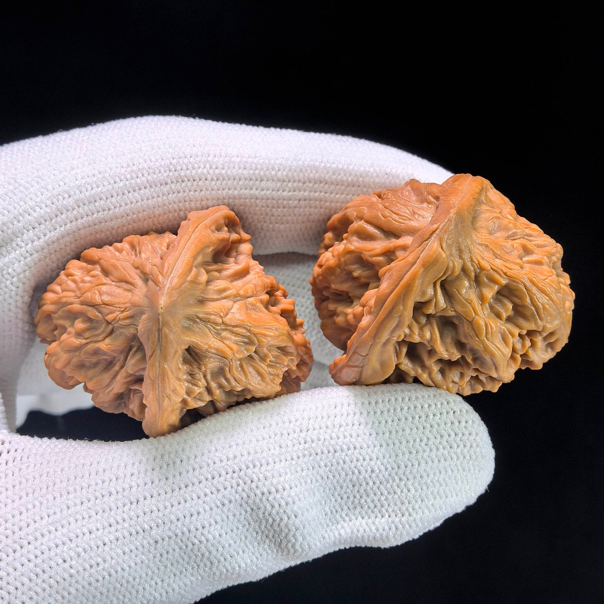 The Miniature "Sitting Buddha" Hongshizi Masterpiece | 30.0mm x 33.0mm | HSZZF-1401E - ThePatinaProject