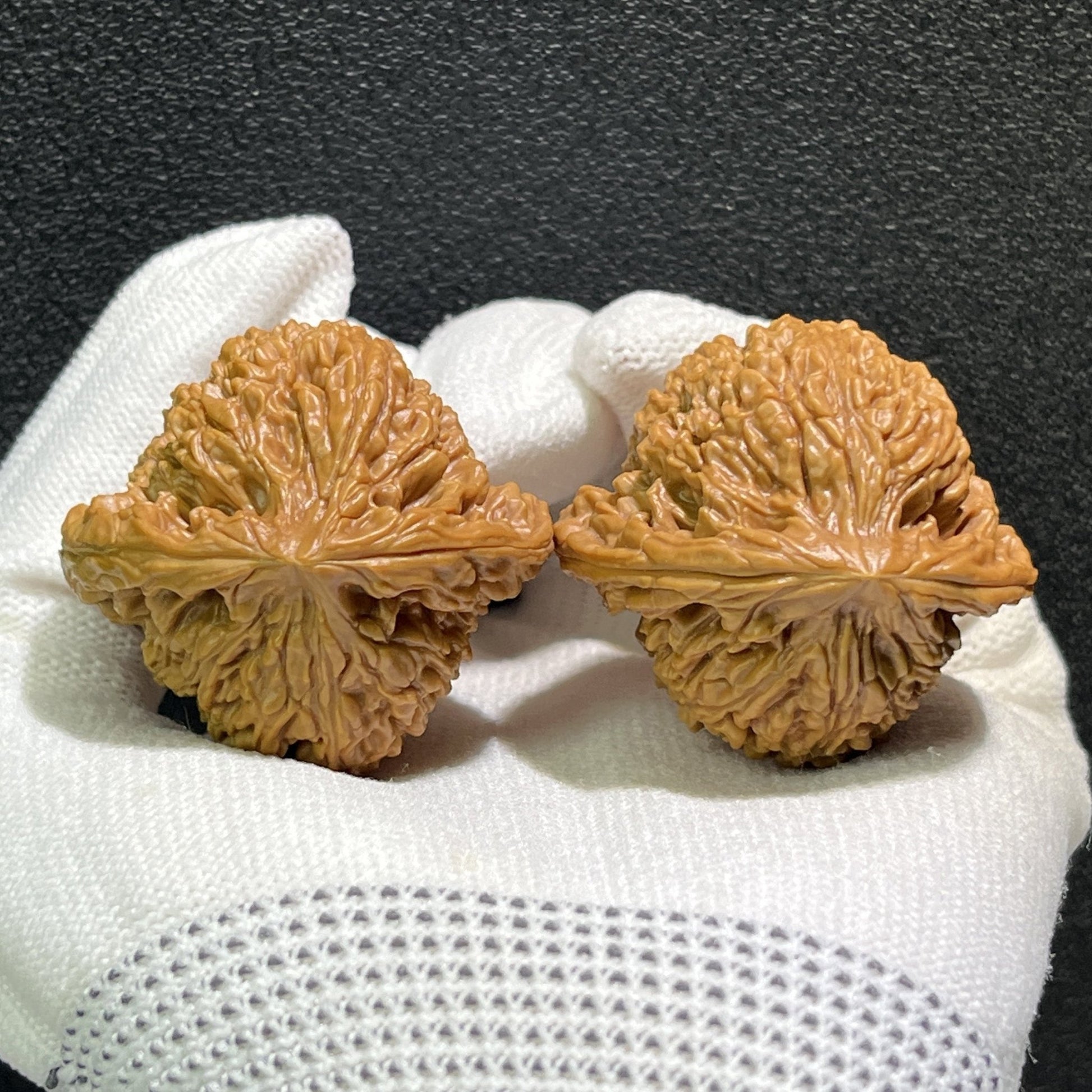The "Nan Jiang Shi" Pair | 40.0mm x 38.0mm | NJS-408 - ThePatinaProject