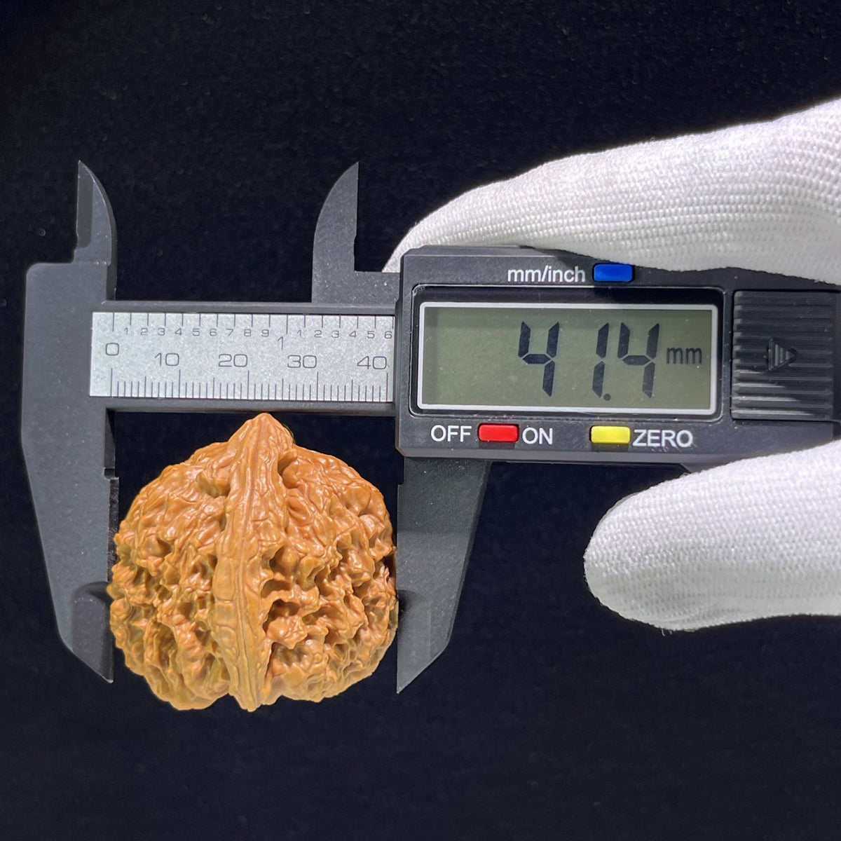 The "Nanjiang Stone" (Nan Jiang Shi) Deep-Bellied Giant Pair | 40.0mm x 42.0mm | NJS-906 - ThePatinaProject