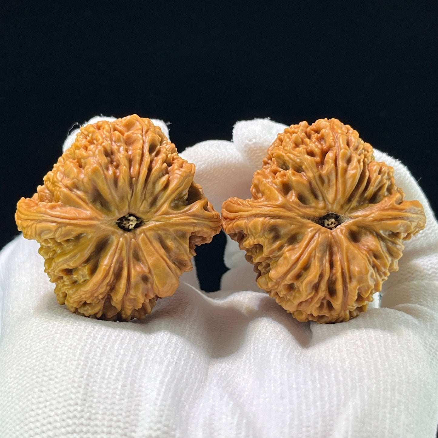 The "Nanjiangshi" (NJS) Traditional Balanced Round Pair | 41.0mm x 41.0mm | NJS-811 - ThePatinaProject