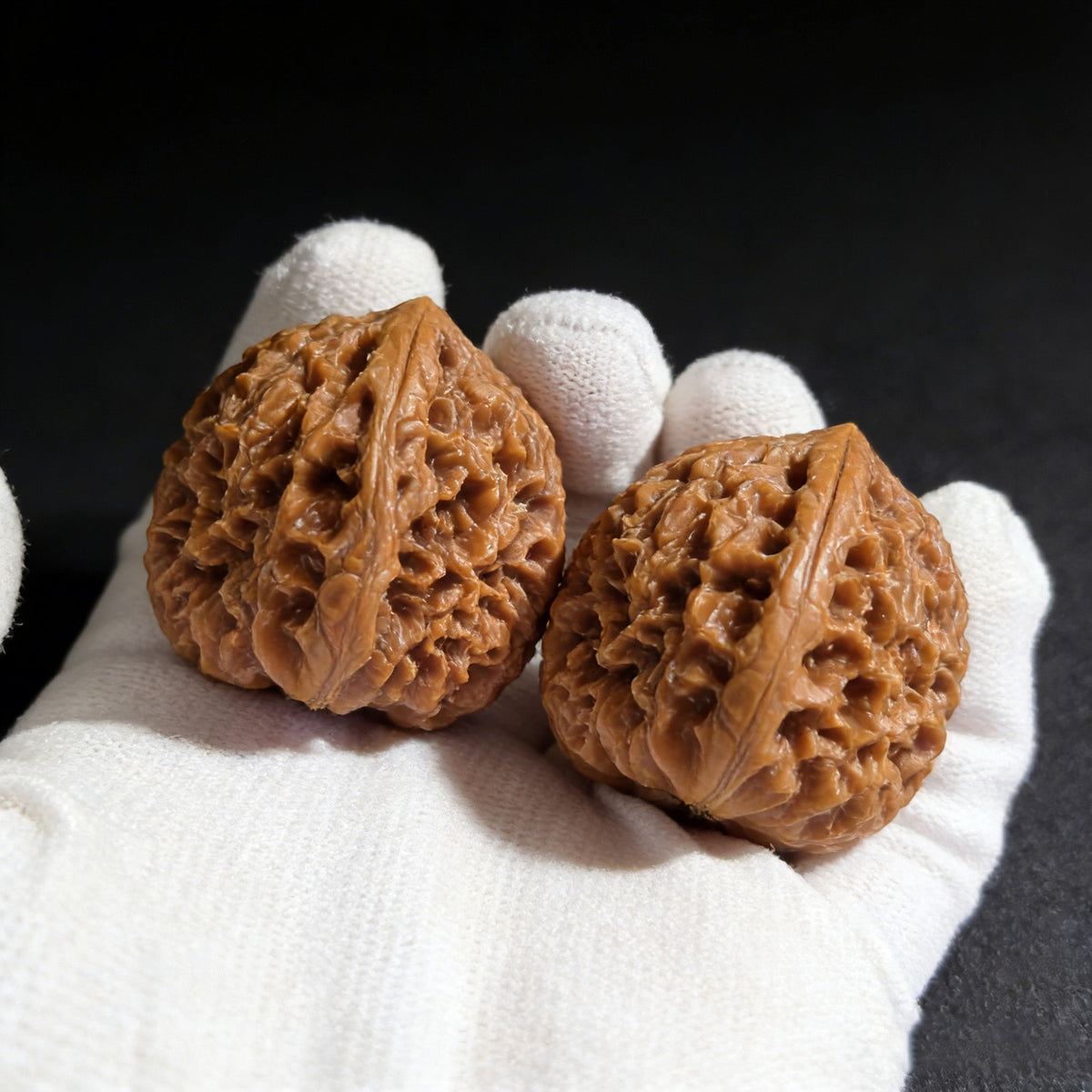 The "Old Tree Red Skin" Nan Jiang Shi Pair | 35.0mm x 35.0mm | NJS-503 - ThePatinaProject