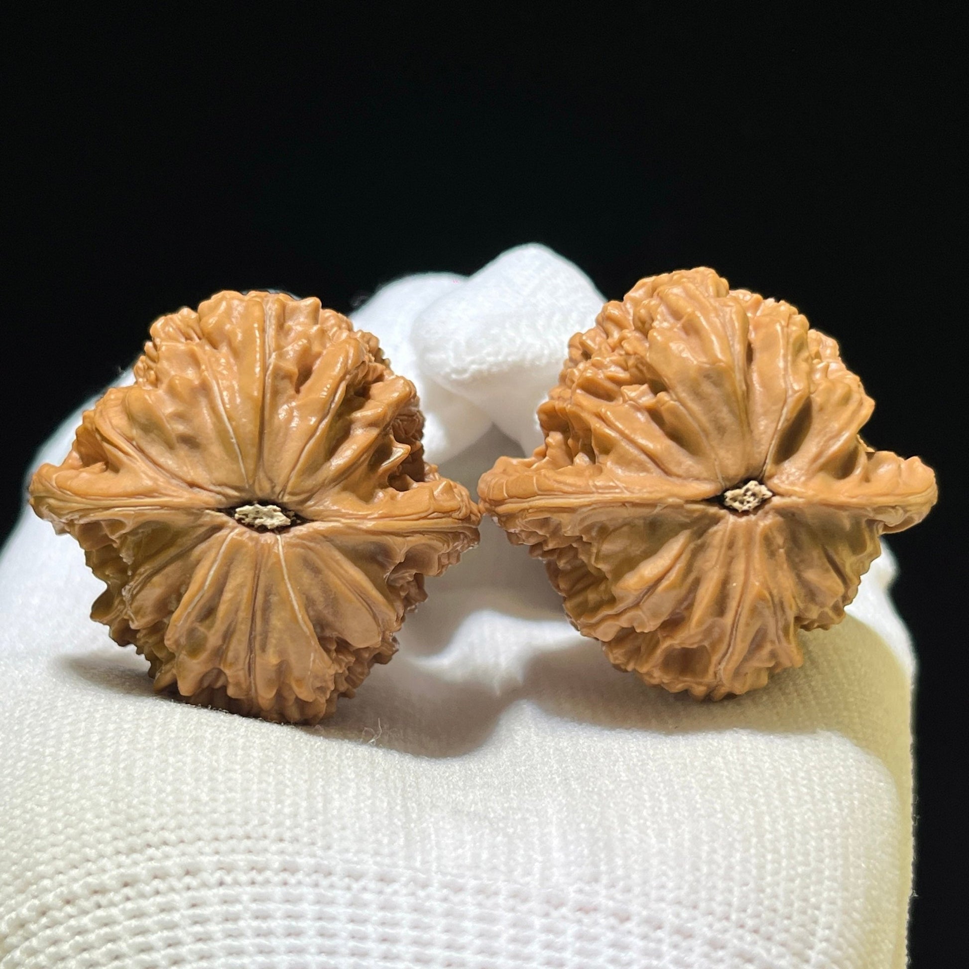 The "Orthodox Millstone" (Zheng Mo Pan) Premium Miniature Finger-Twirling Pair | 37.0mm x 36.0mm | MP-1104 - ThePatinaProject