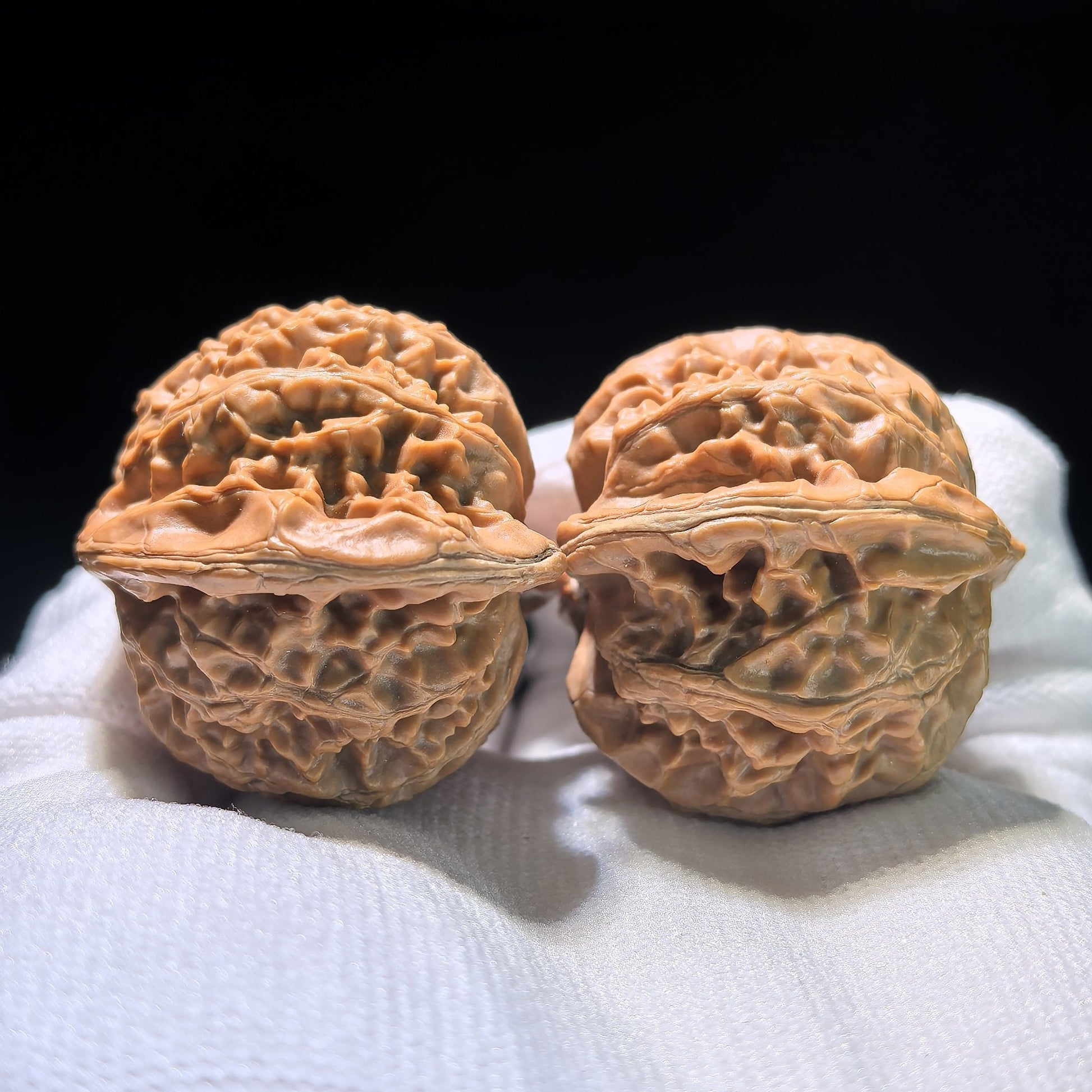 The "Palace Lantern" (Gong Deng) Matched Pair | 42.0mm x 38.0mm | GD-1201C - ThePatinaProject